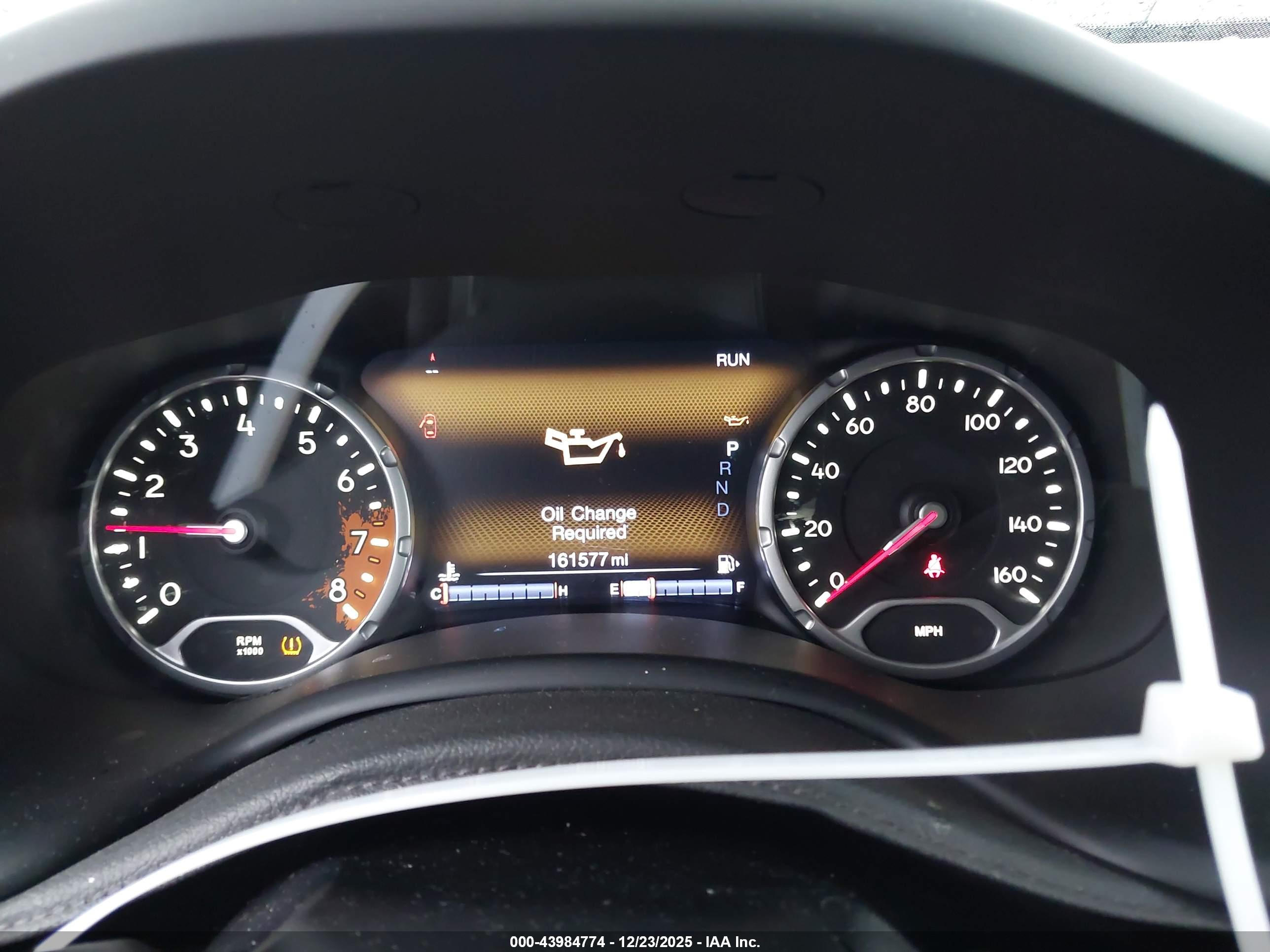 JEEP RENEGADE image 7