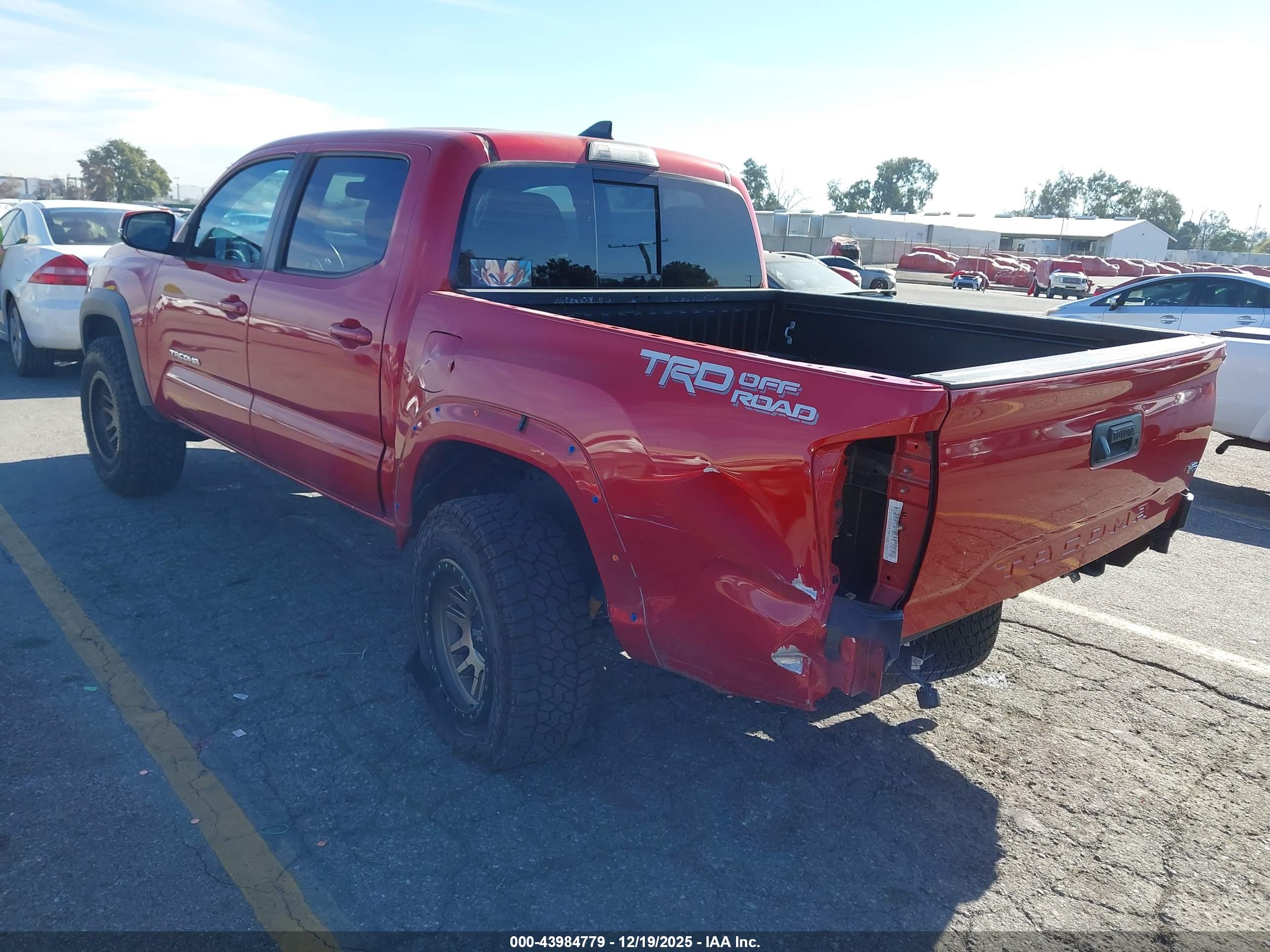 TOYOTA TACOMA image 3