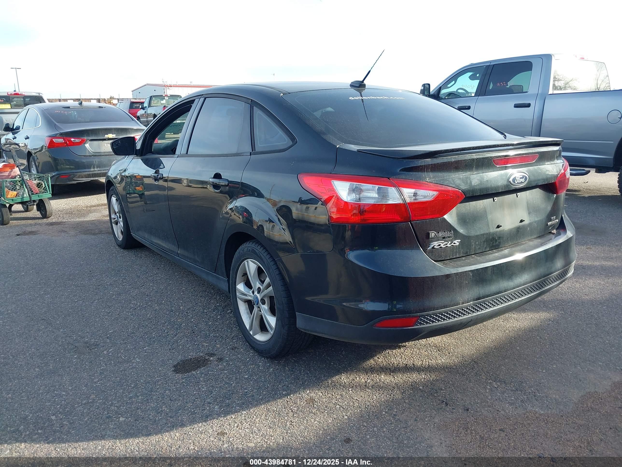 FORD FOCUS image 3