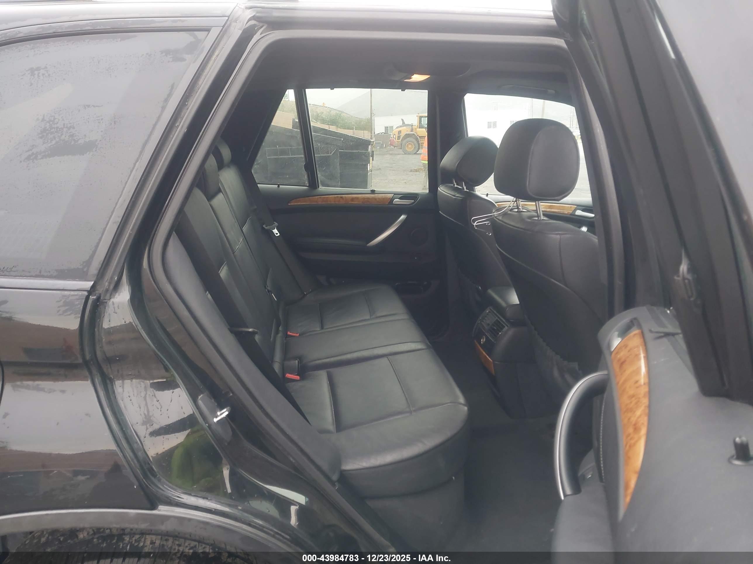 BMW X5 image 8