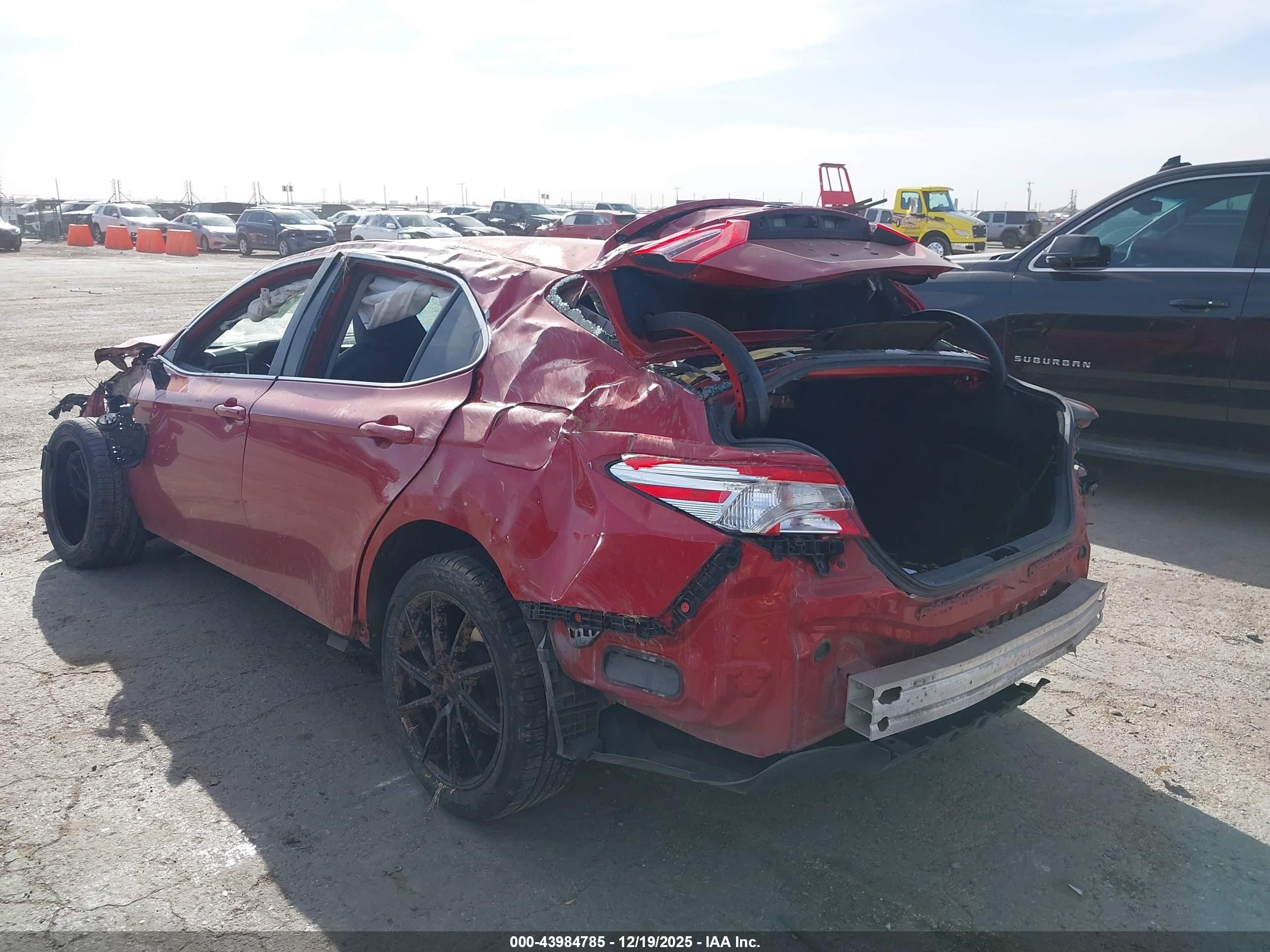 TOYOTA CAMRY image 6