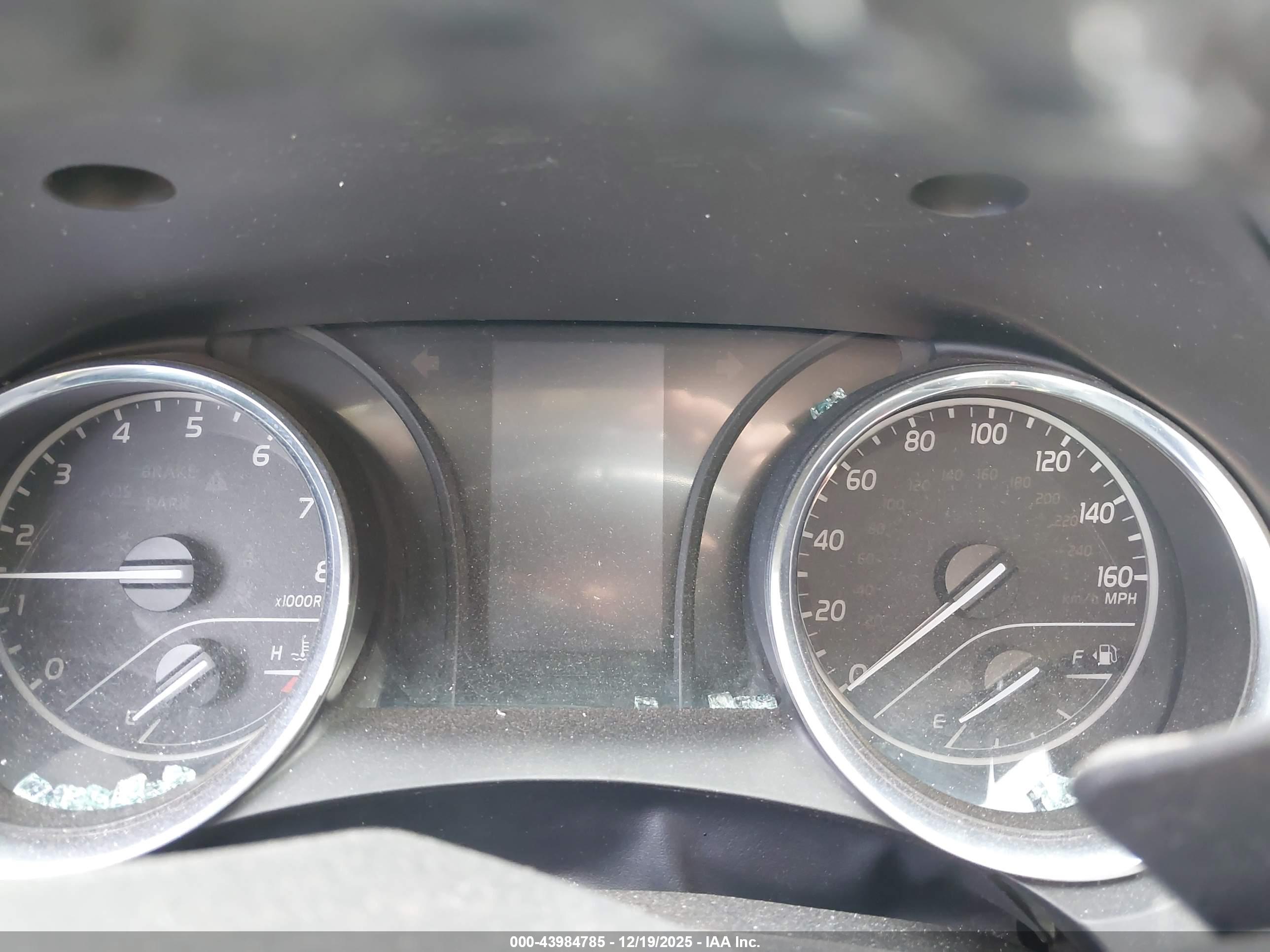 TOYOTA CAMRY image 7
