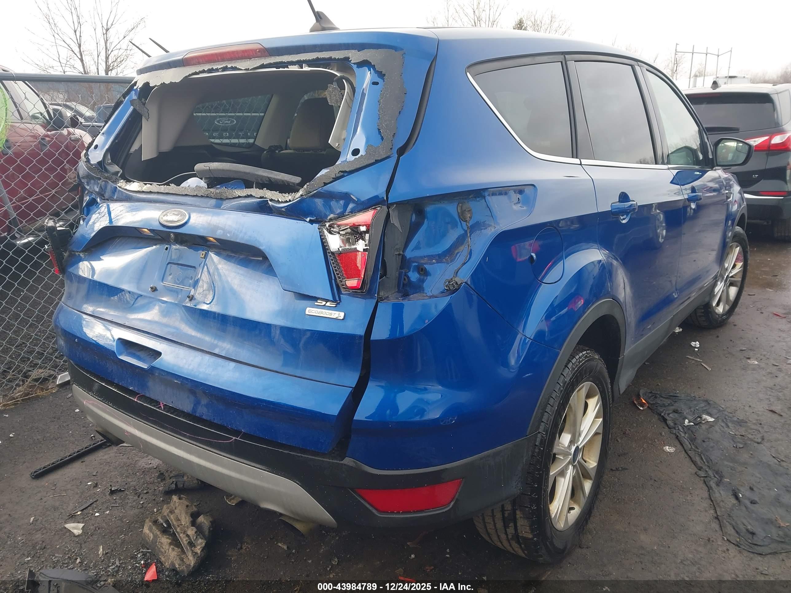 FORD ESCAPE image 4