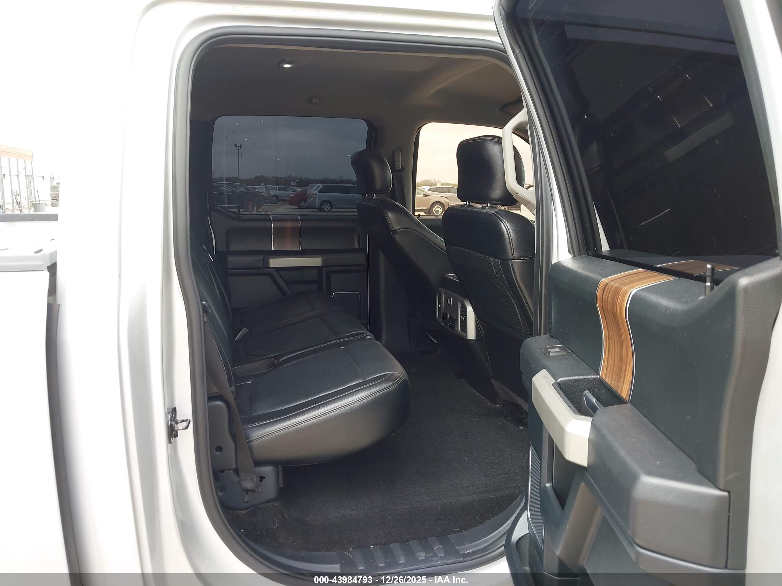 FORD F-150 image 8