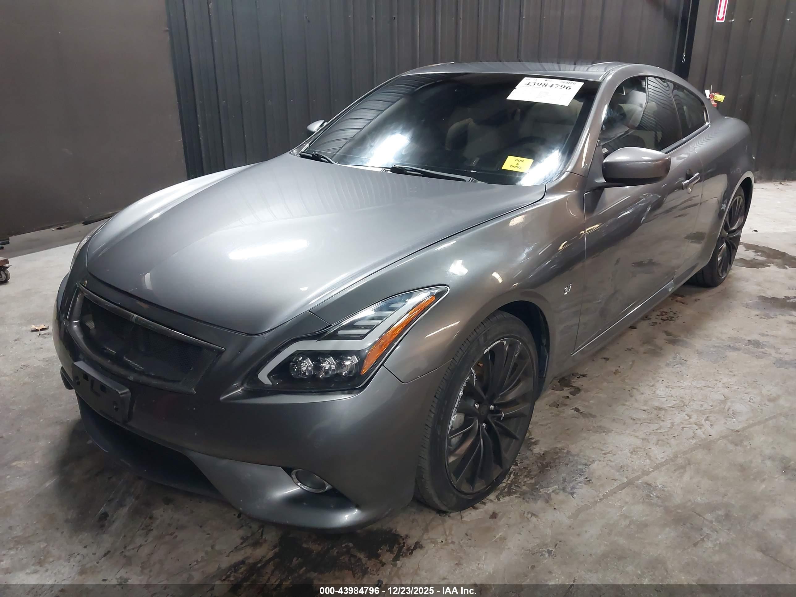 INFINITI Q60 image 2