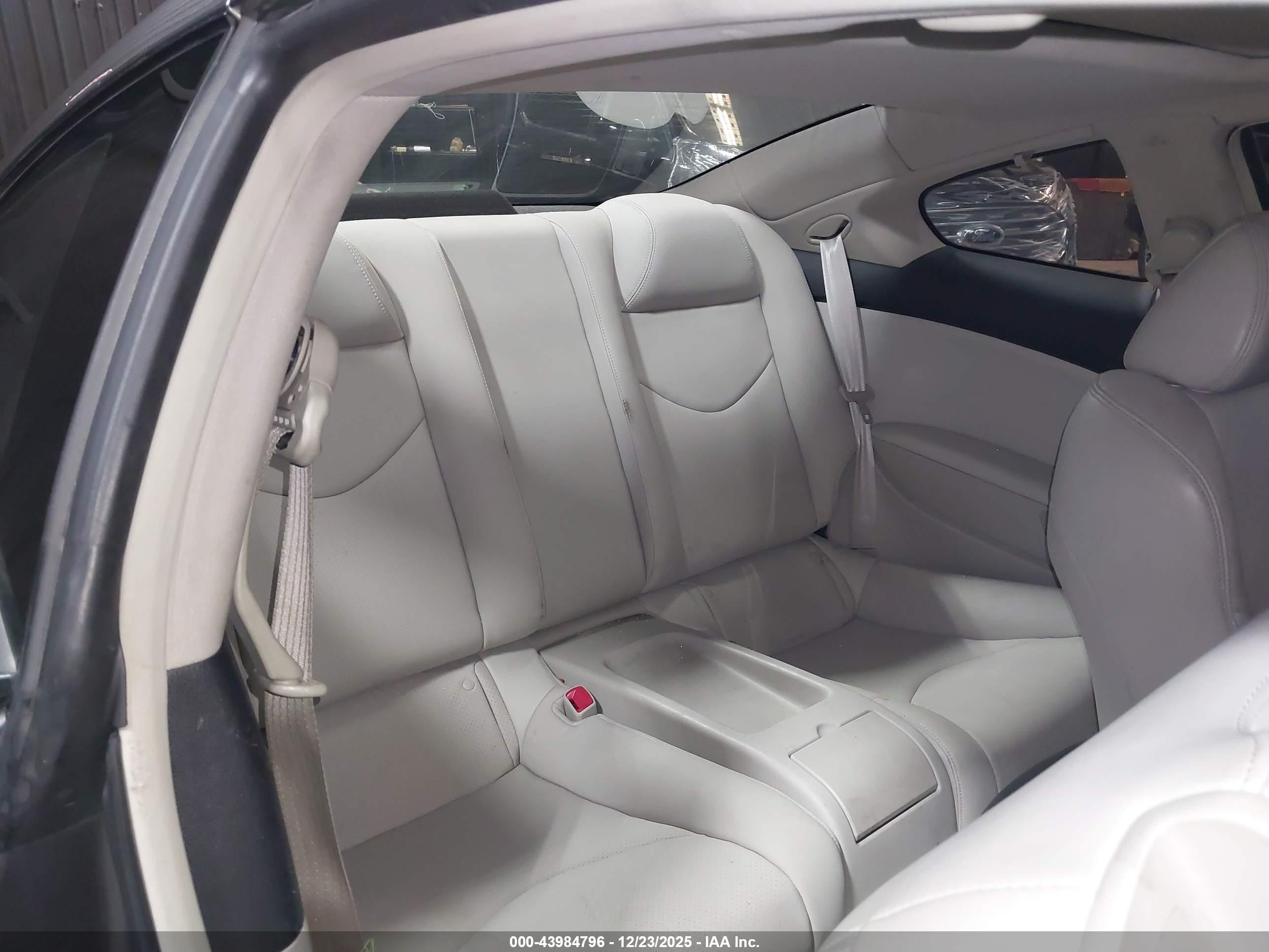 INFINITI Q60 image 8