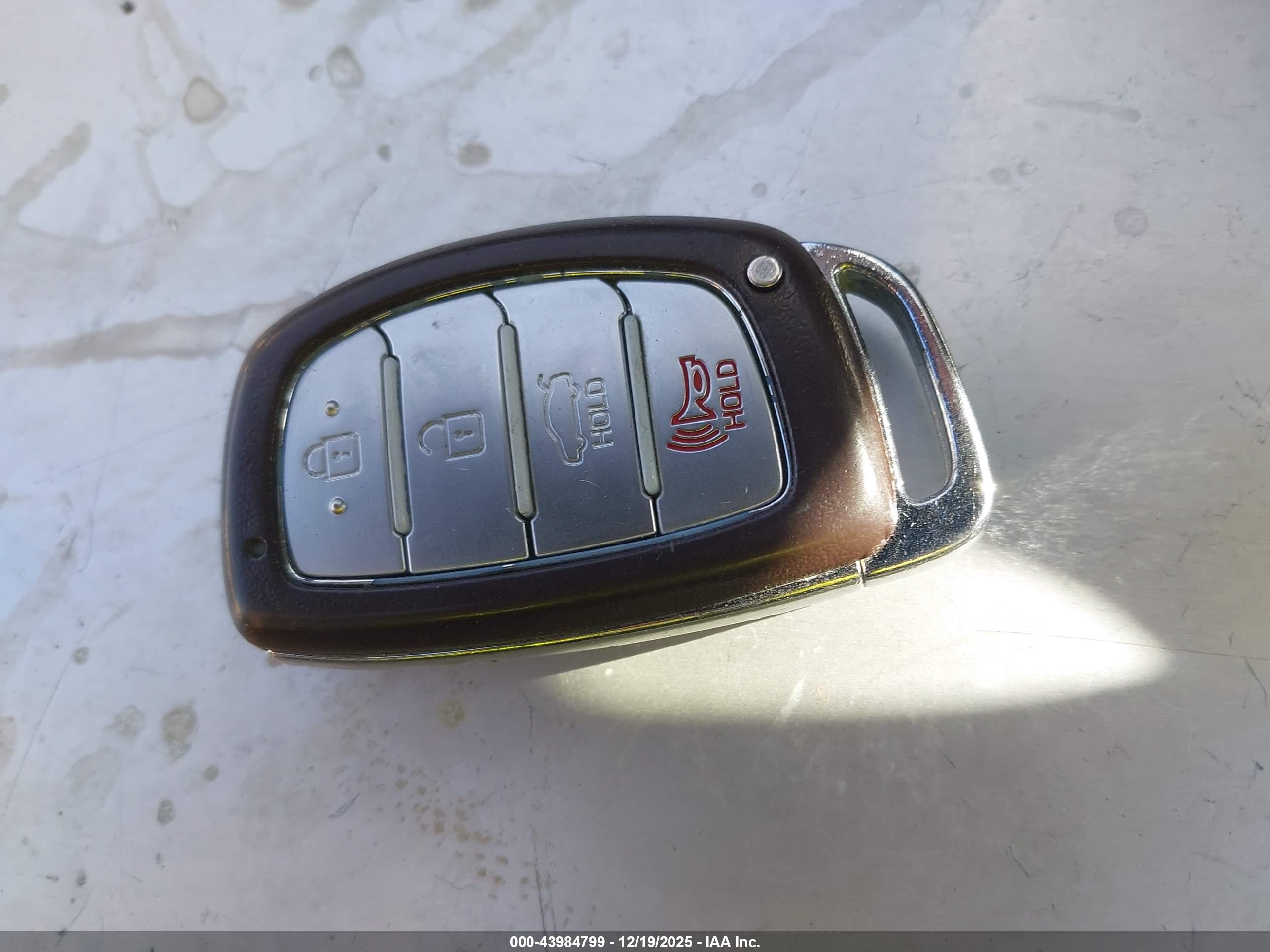 HYUNDAI SONATA image 11