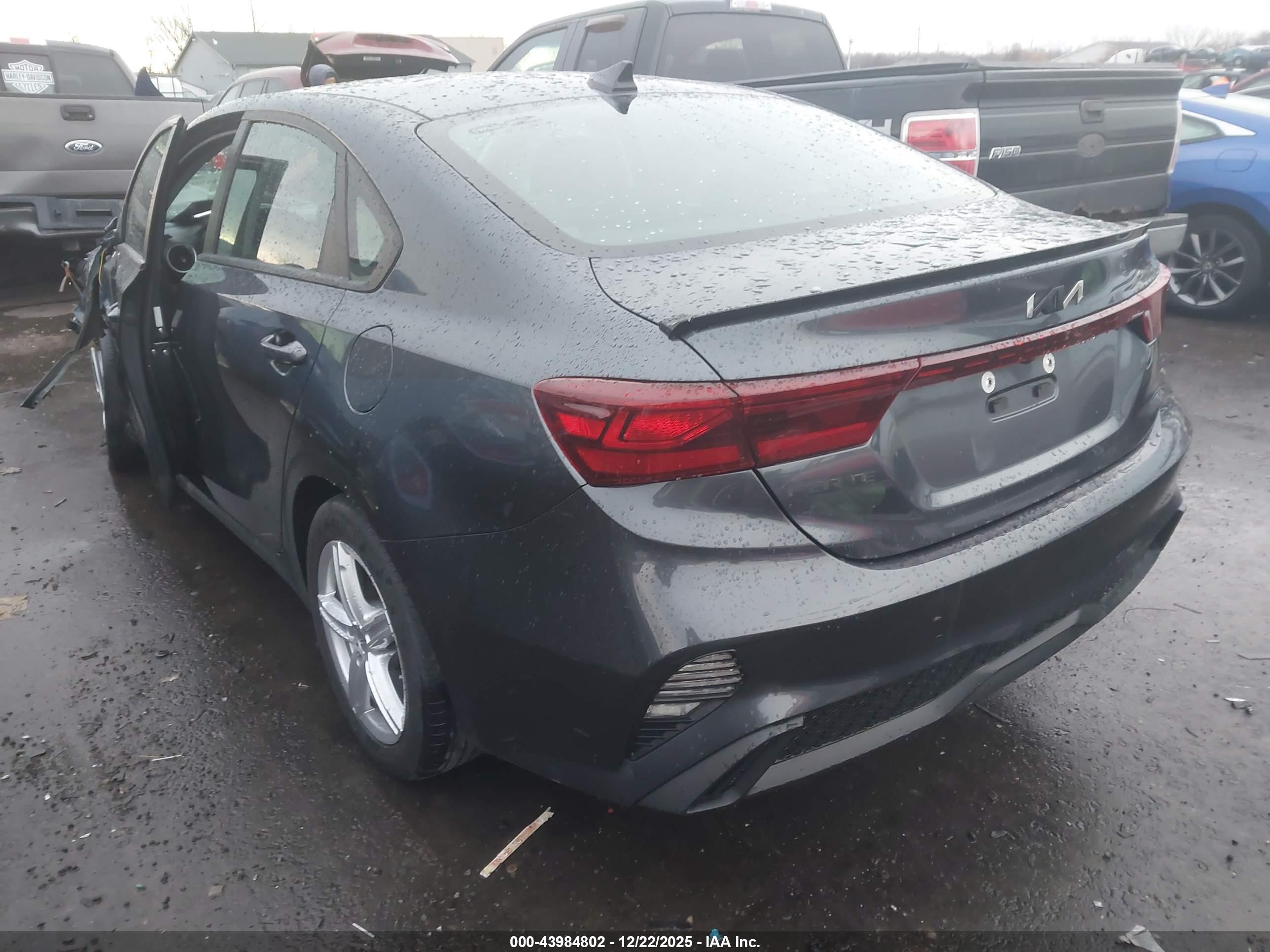 KIA FORTE image 3