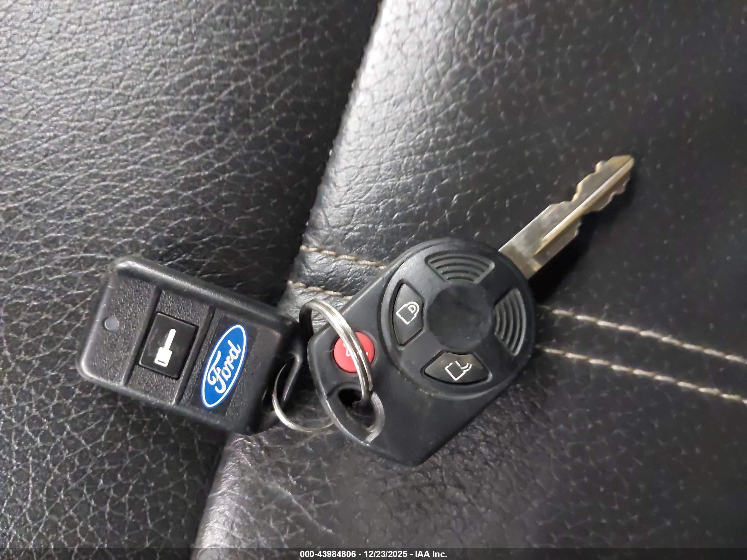 FORD EDGE image 11