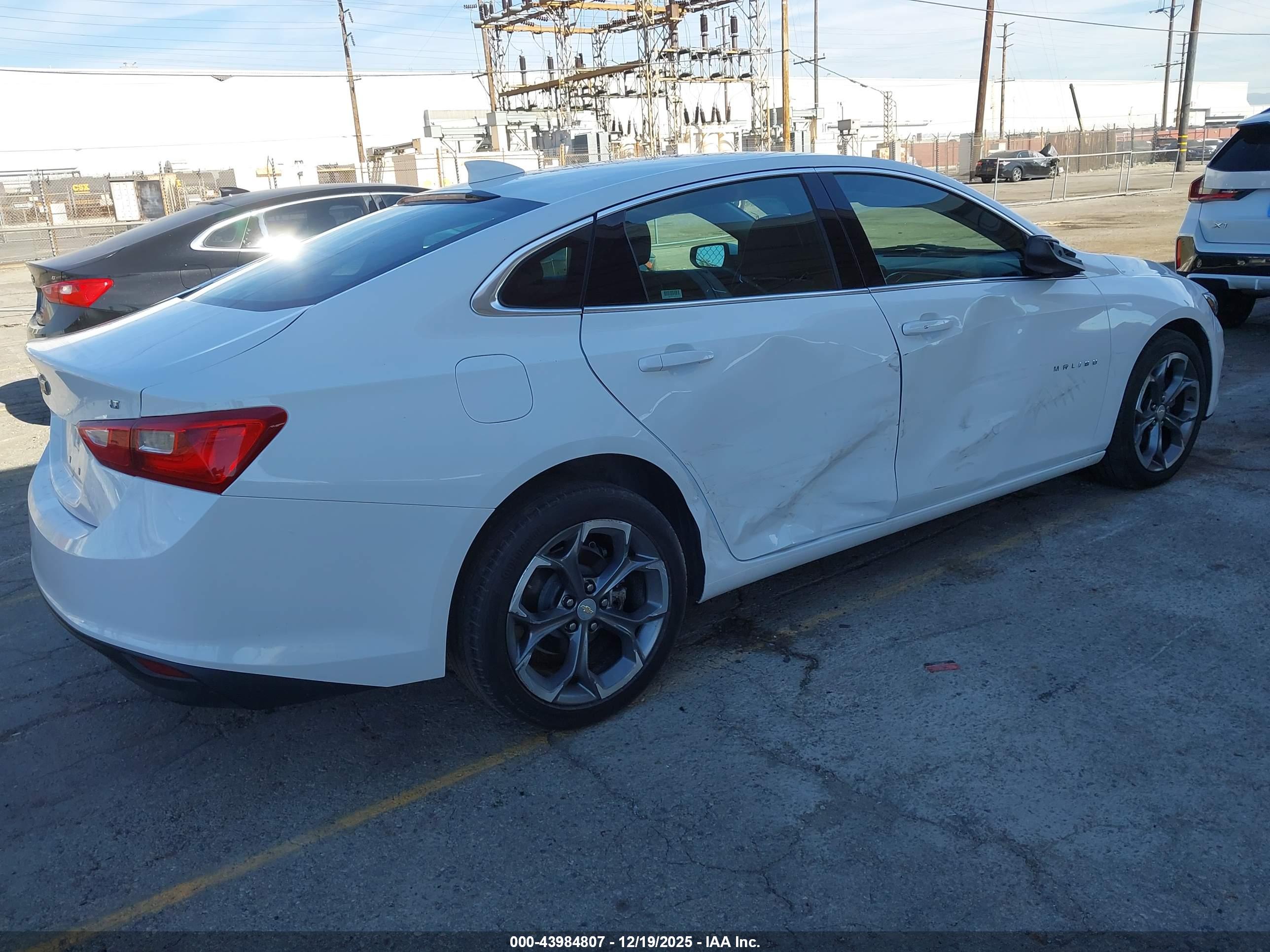 CHEVROLET MALIBU image 4