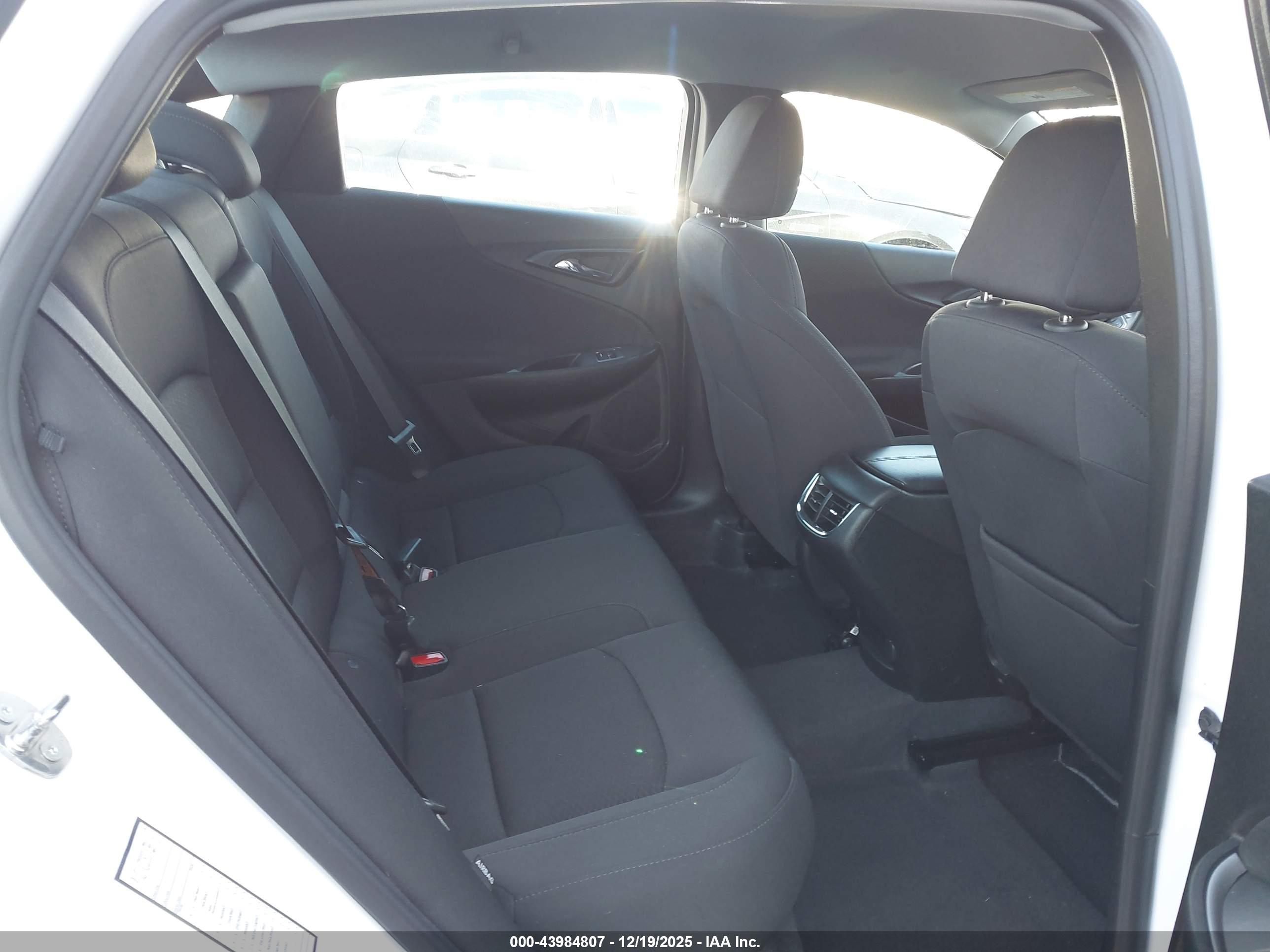 CHEVROLET MALIBU image 8