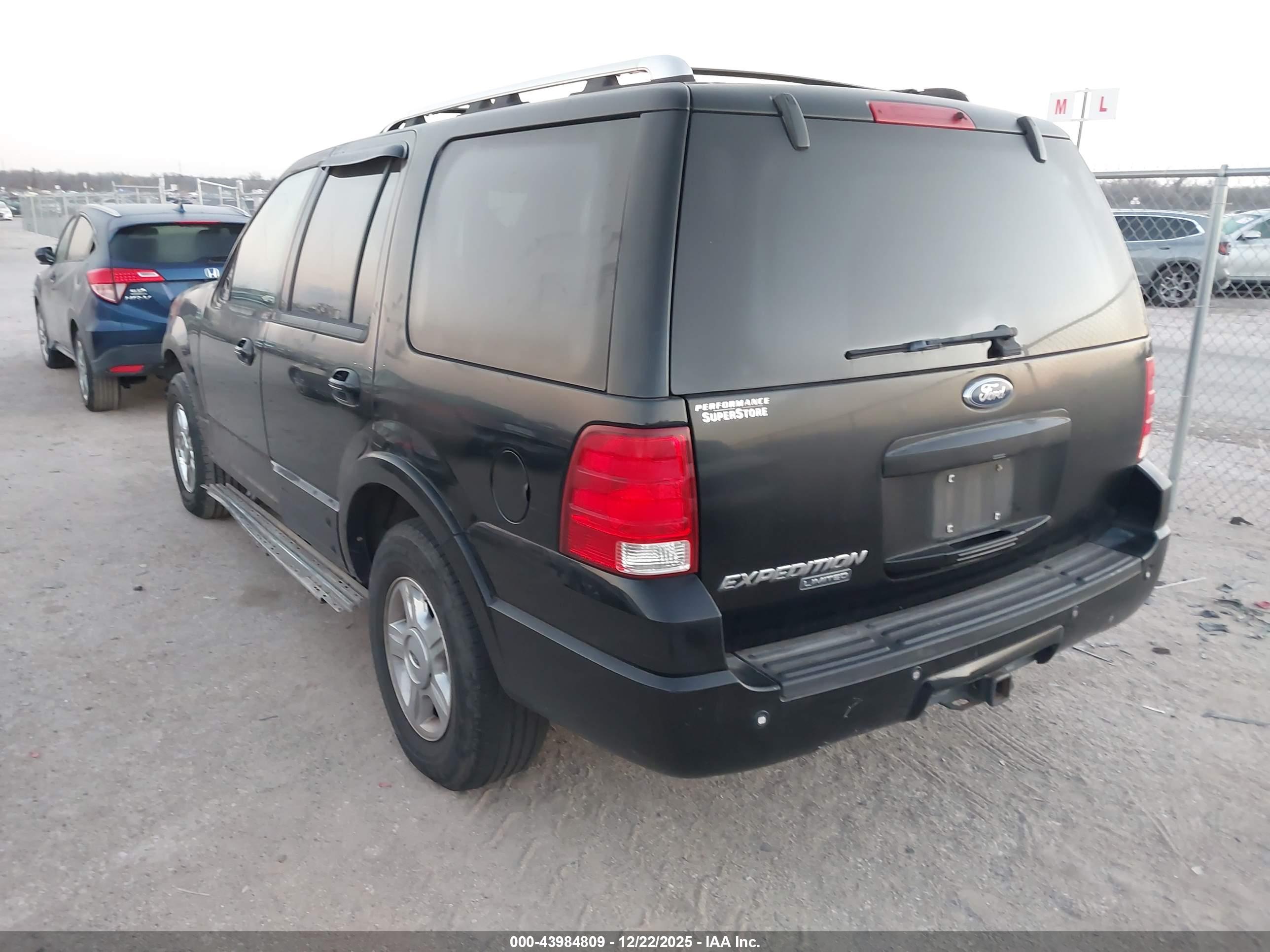 FORD EXPEDITION image 3