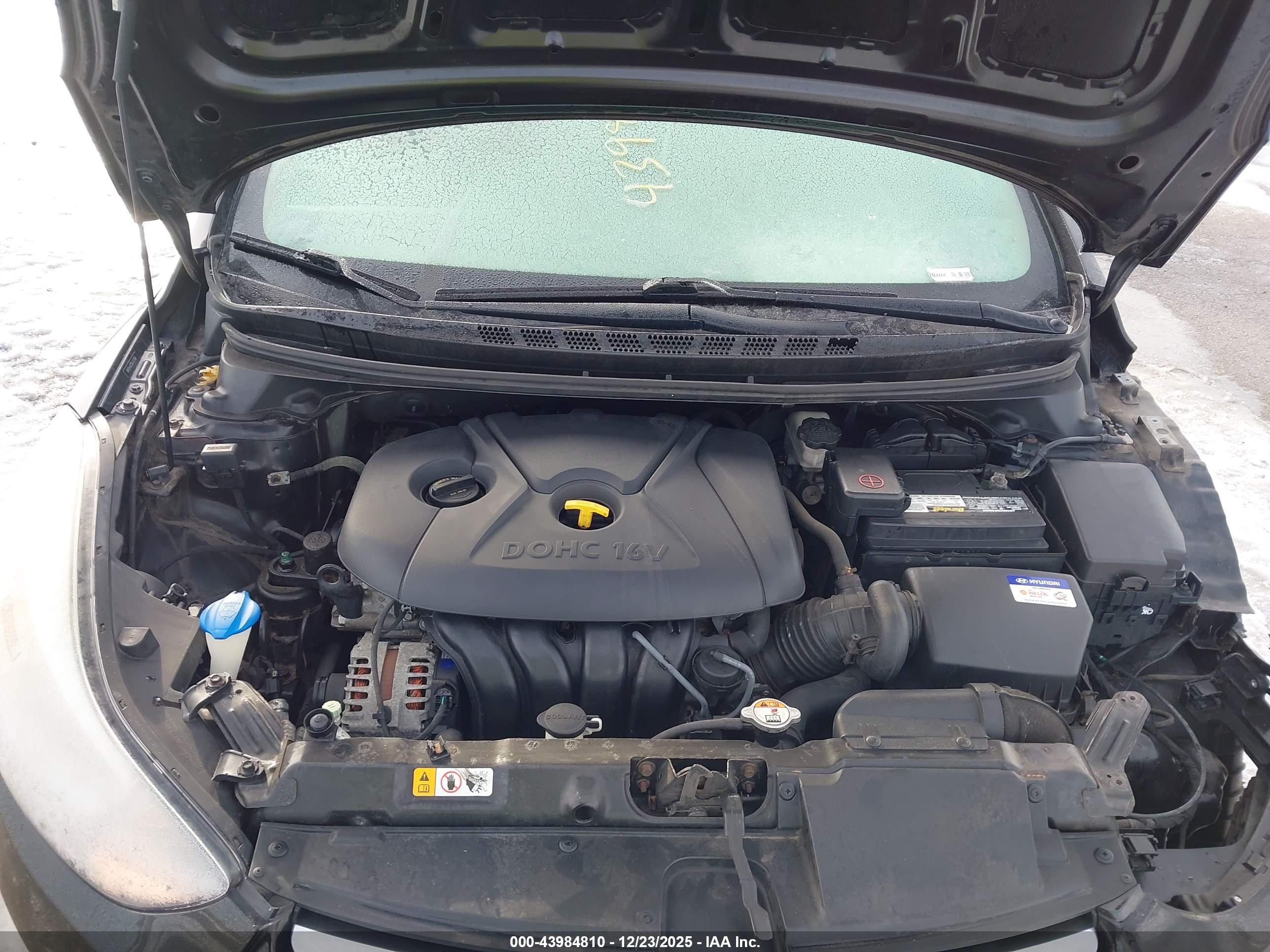 HYUNDAI ELANTRA image 10