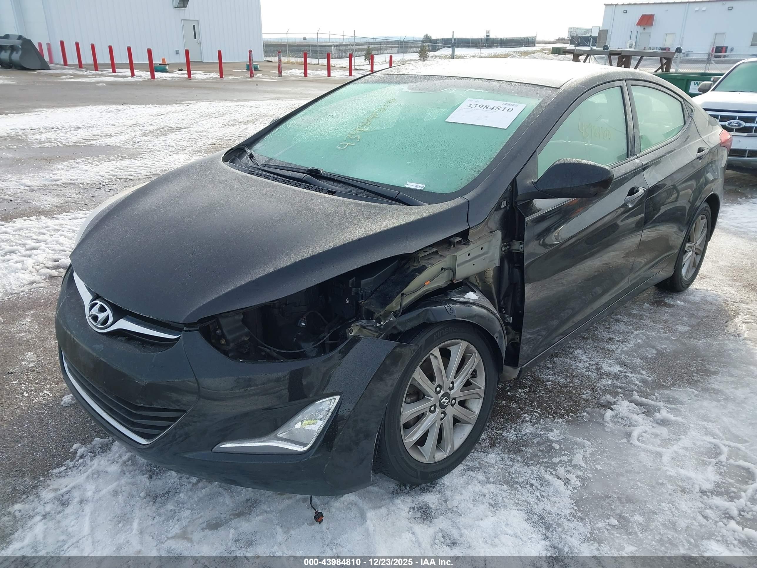 HYUNDAI ELANTRA image 6