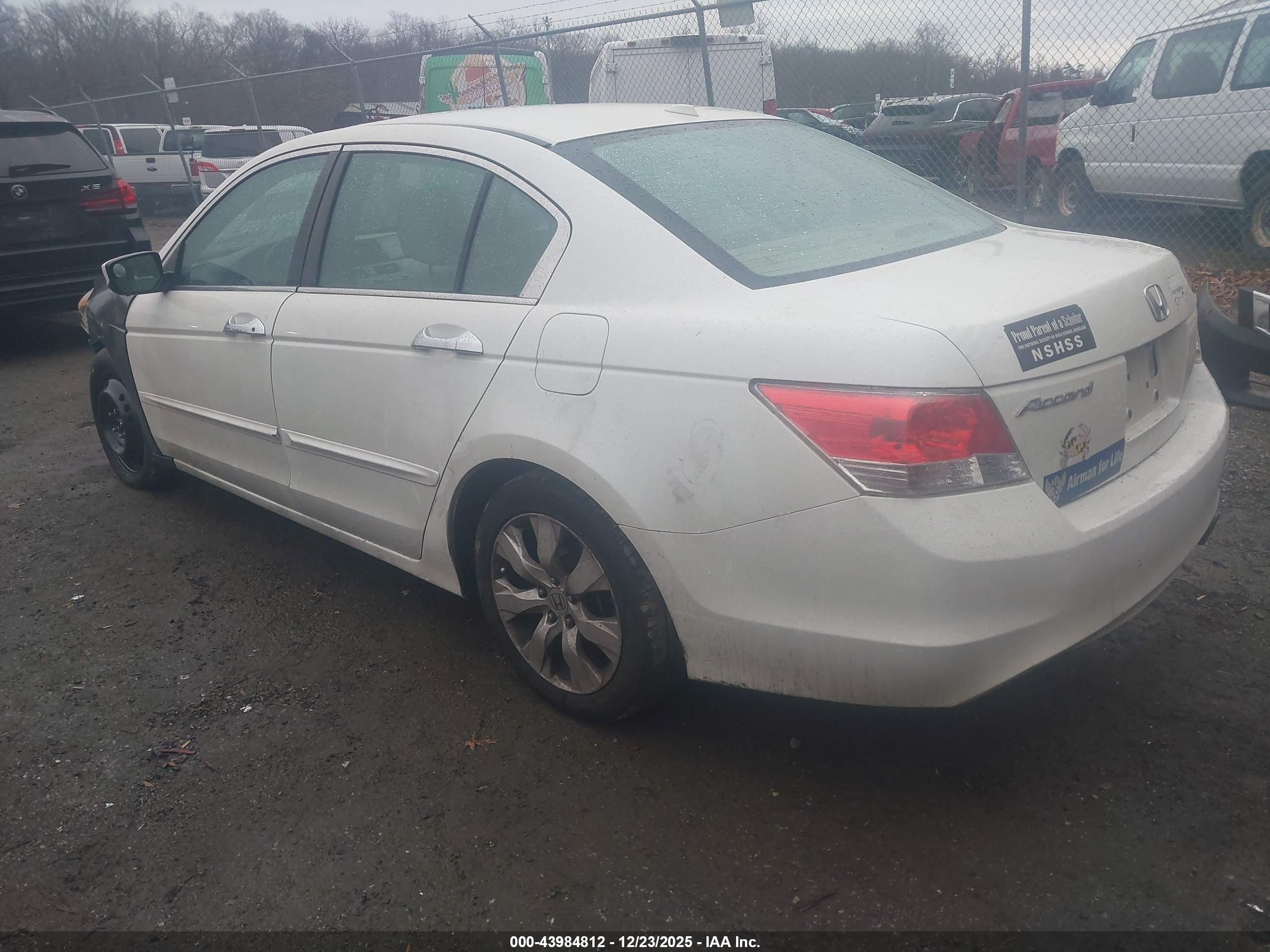 HONDA ACCORD image 3