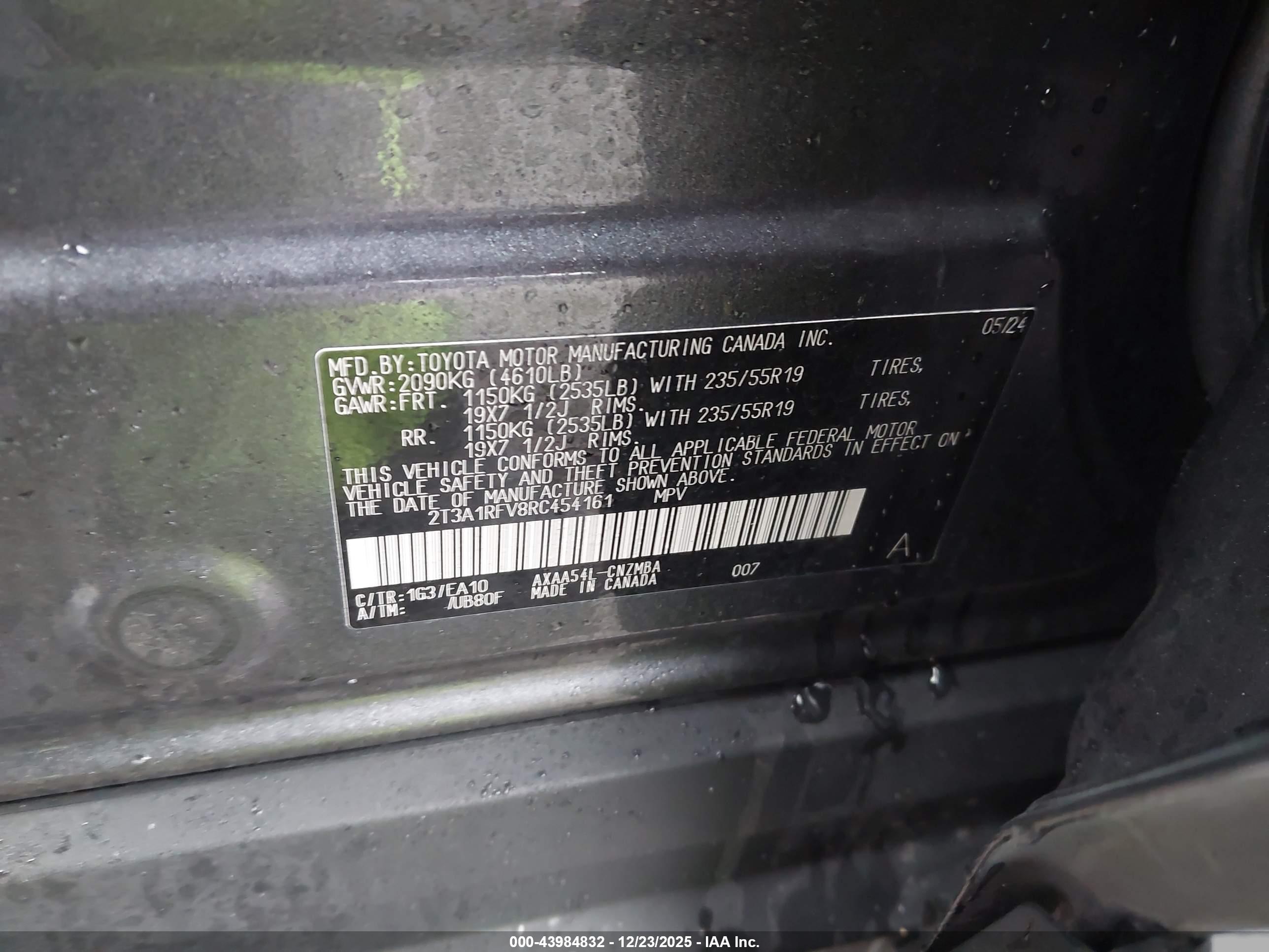 TOYOTA RAV4 image 9