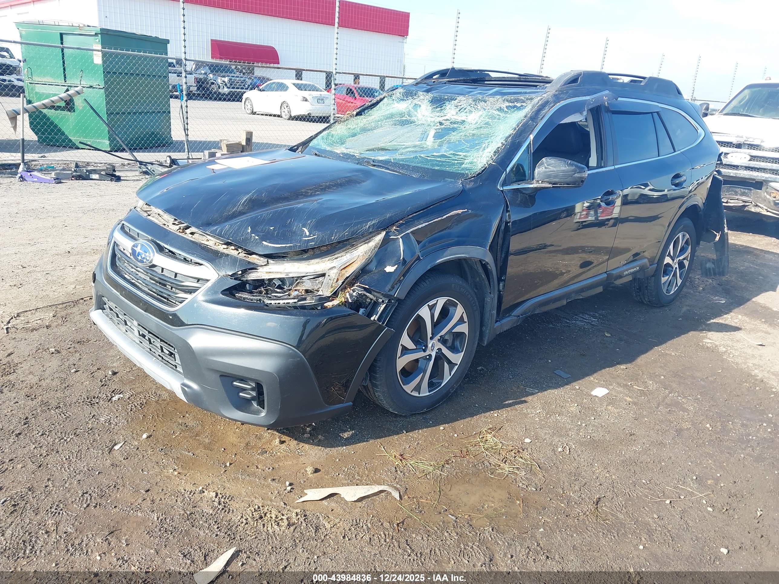 SUBARU OUTBACK image 2