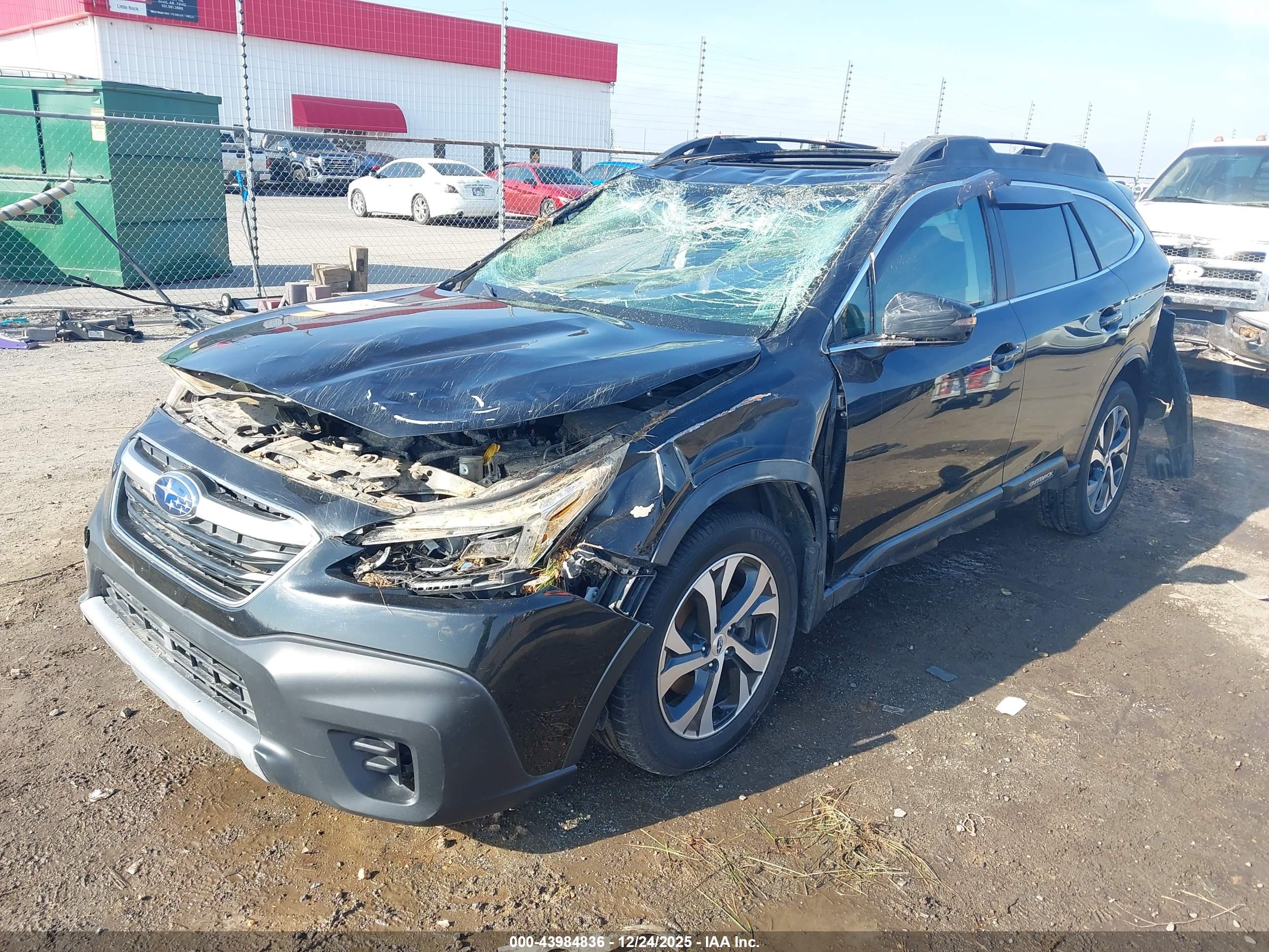 SUBARU OUTBACK image 6