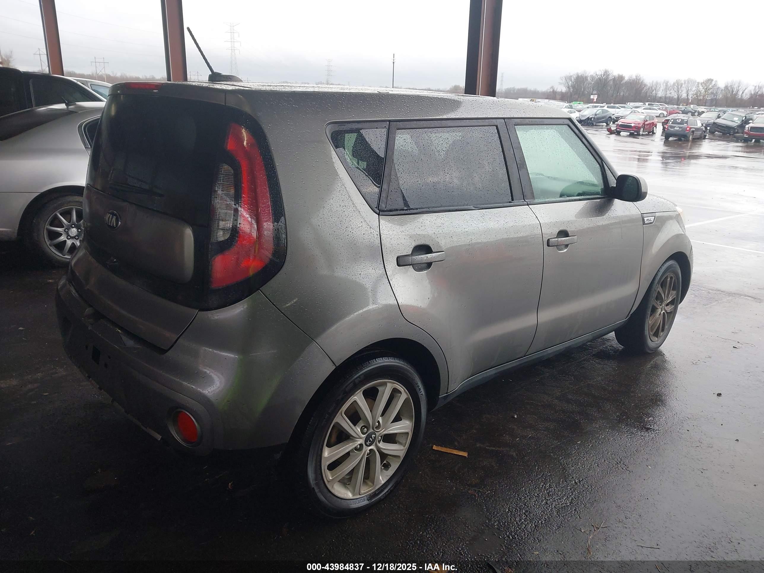 KIA SOUL image 4