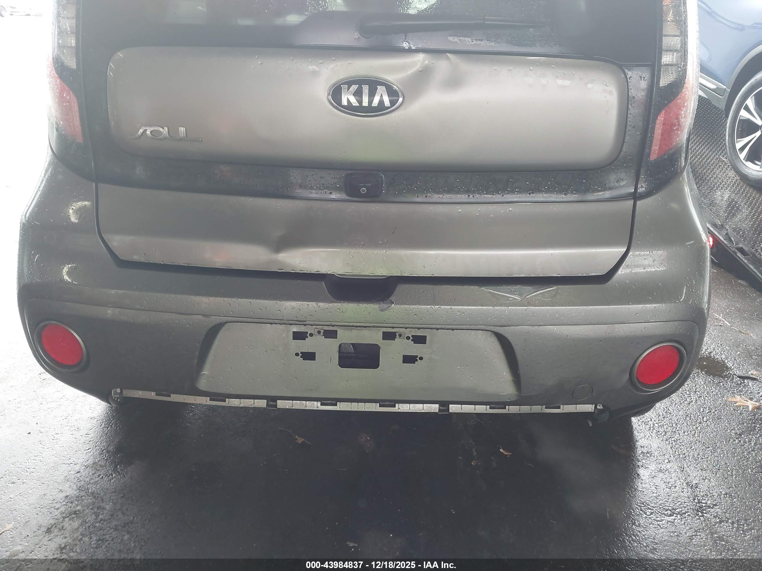 KIA SOUL image 6