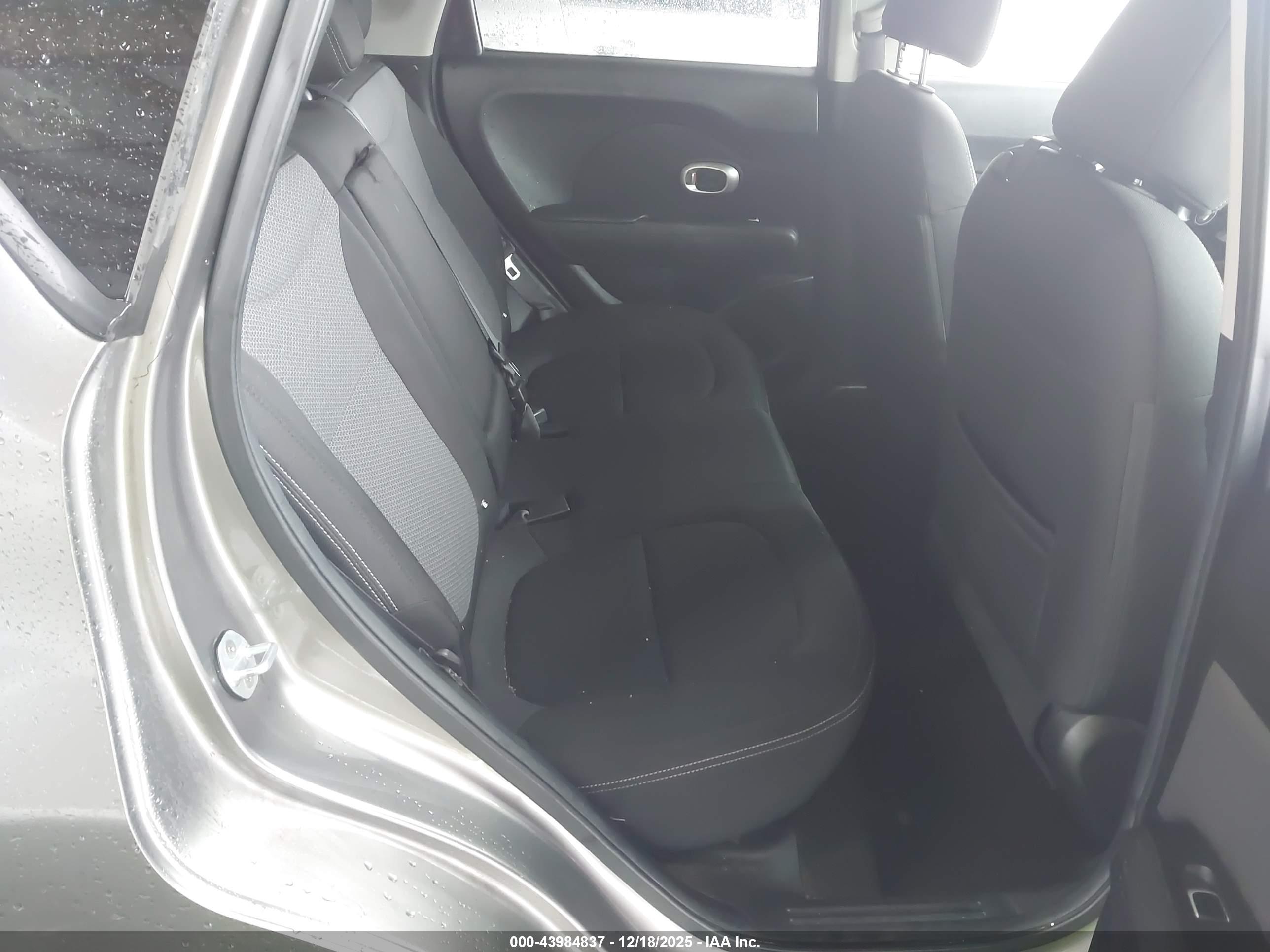 KIA SOUL image 8