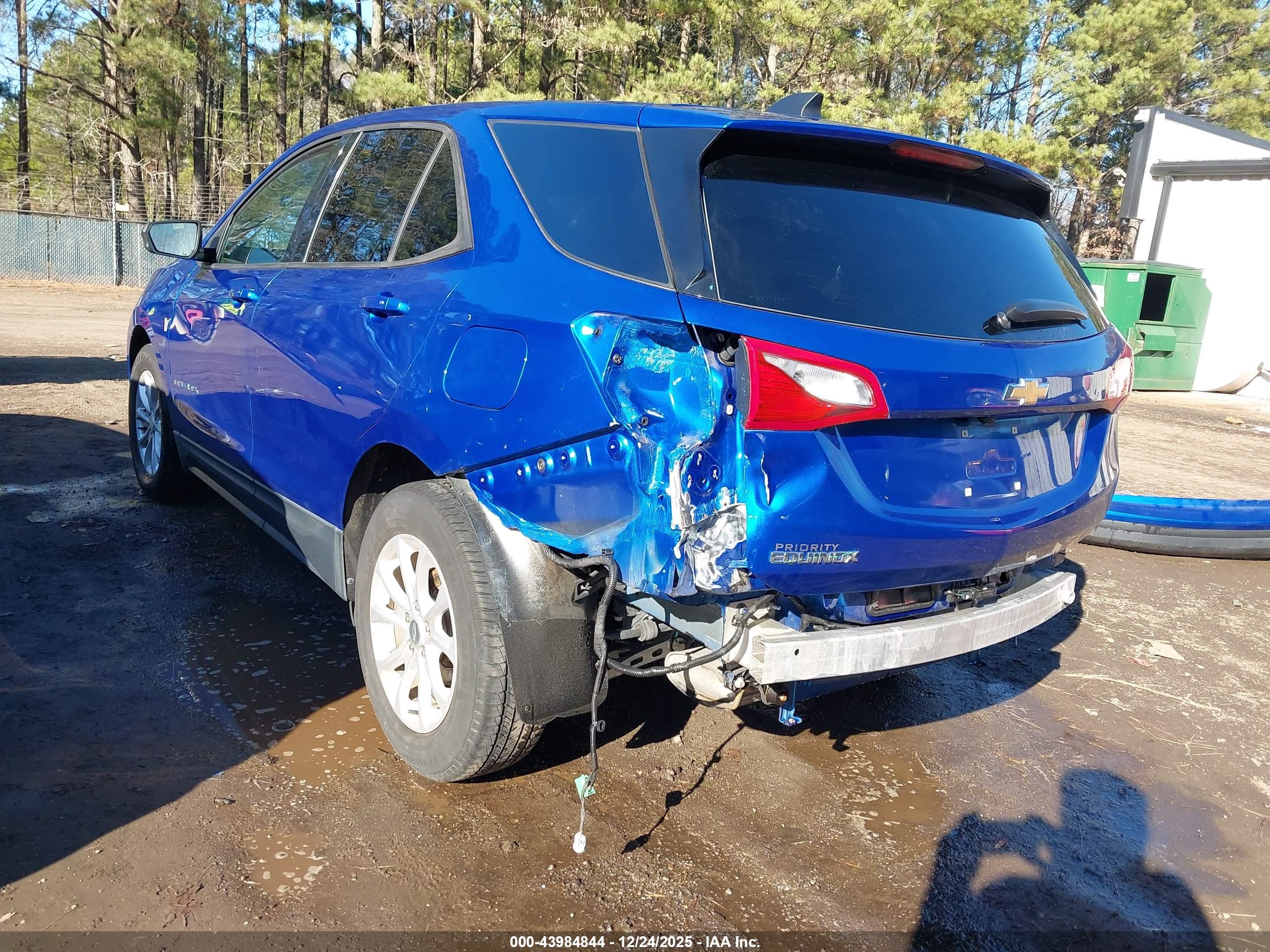 CHEVROLET EQUINOX image 3