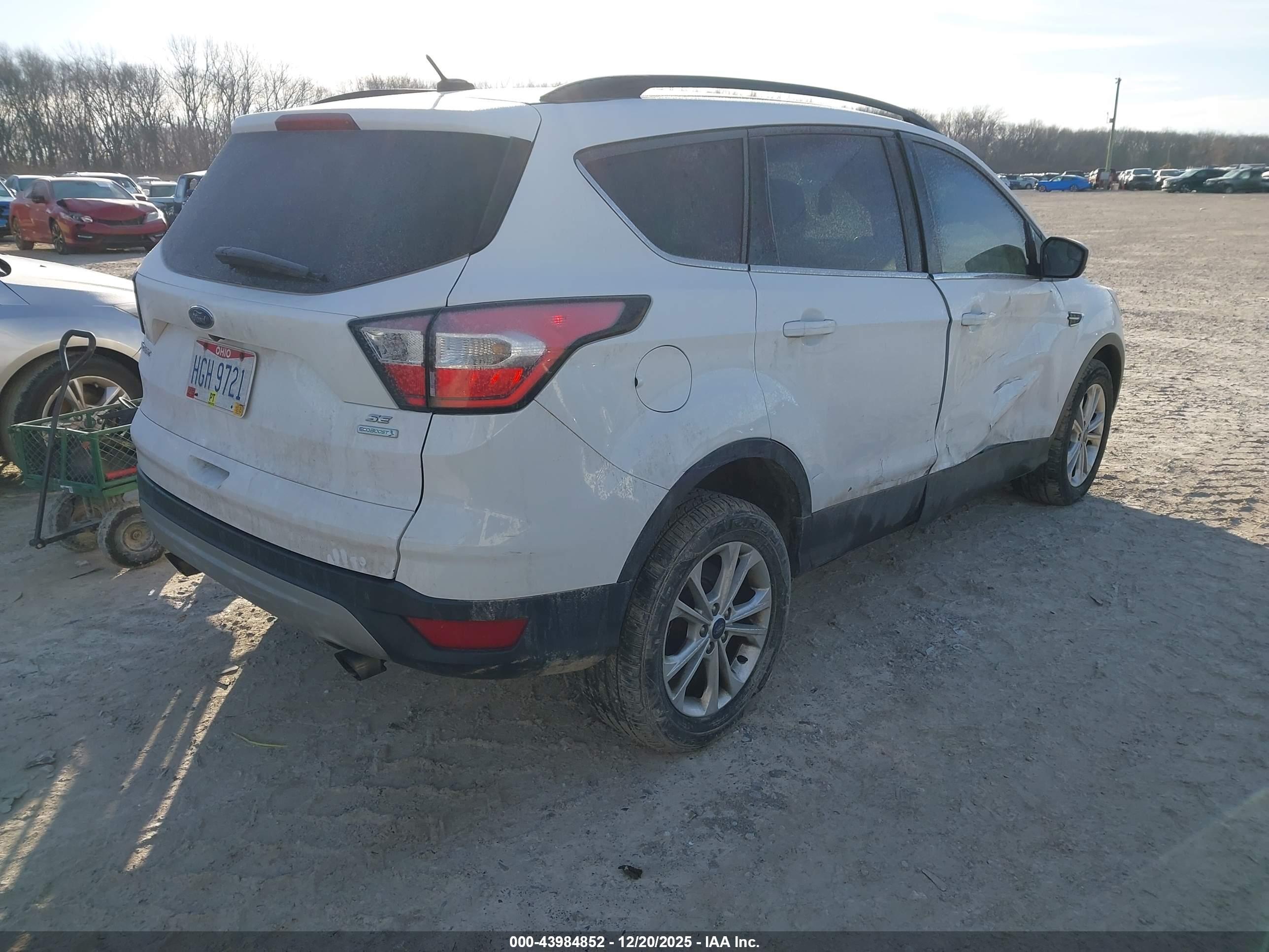 FORD ESCAPE image 4