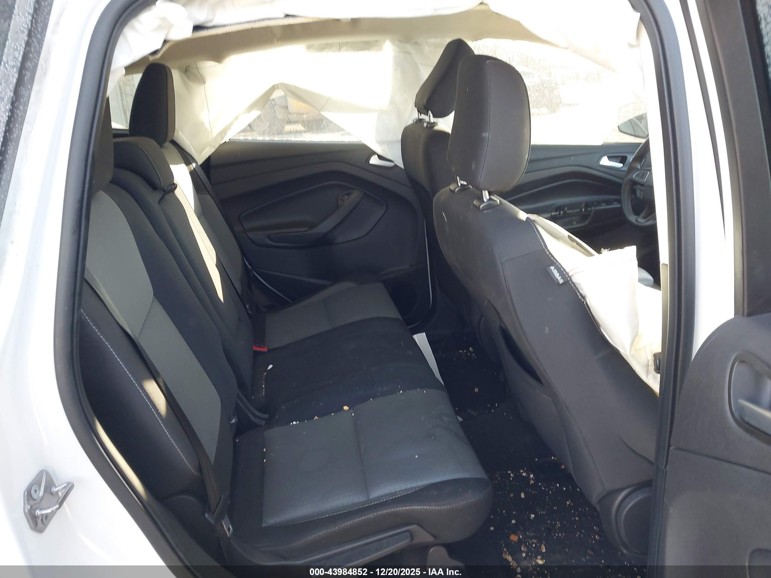 FORD ESCAPE image 8