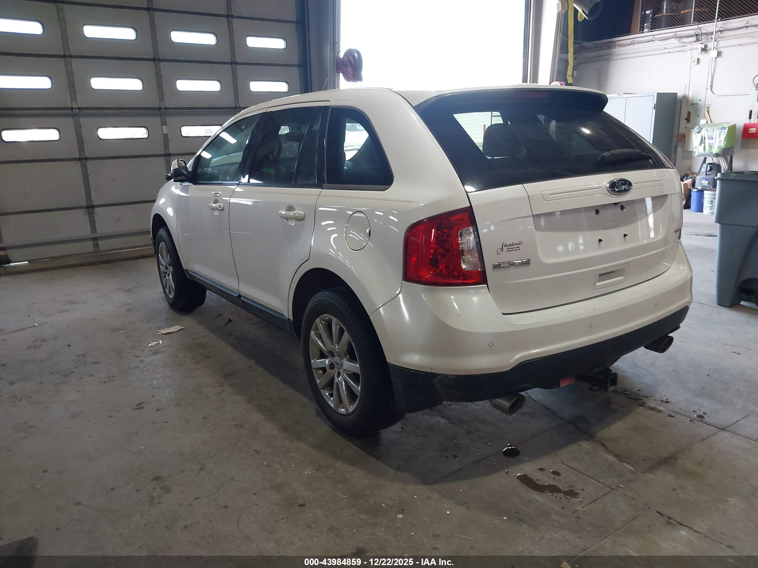 FORD EDGE image 3