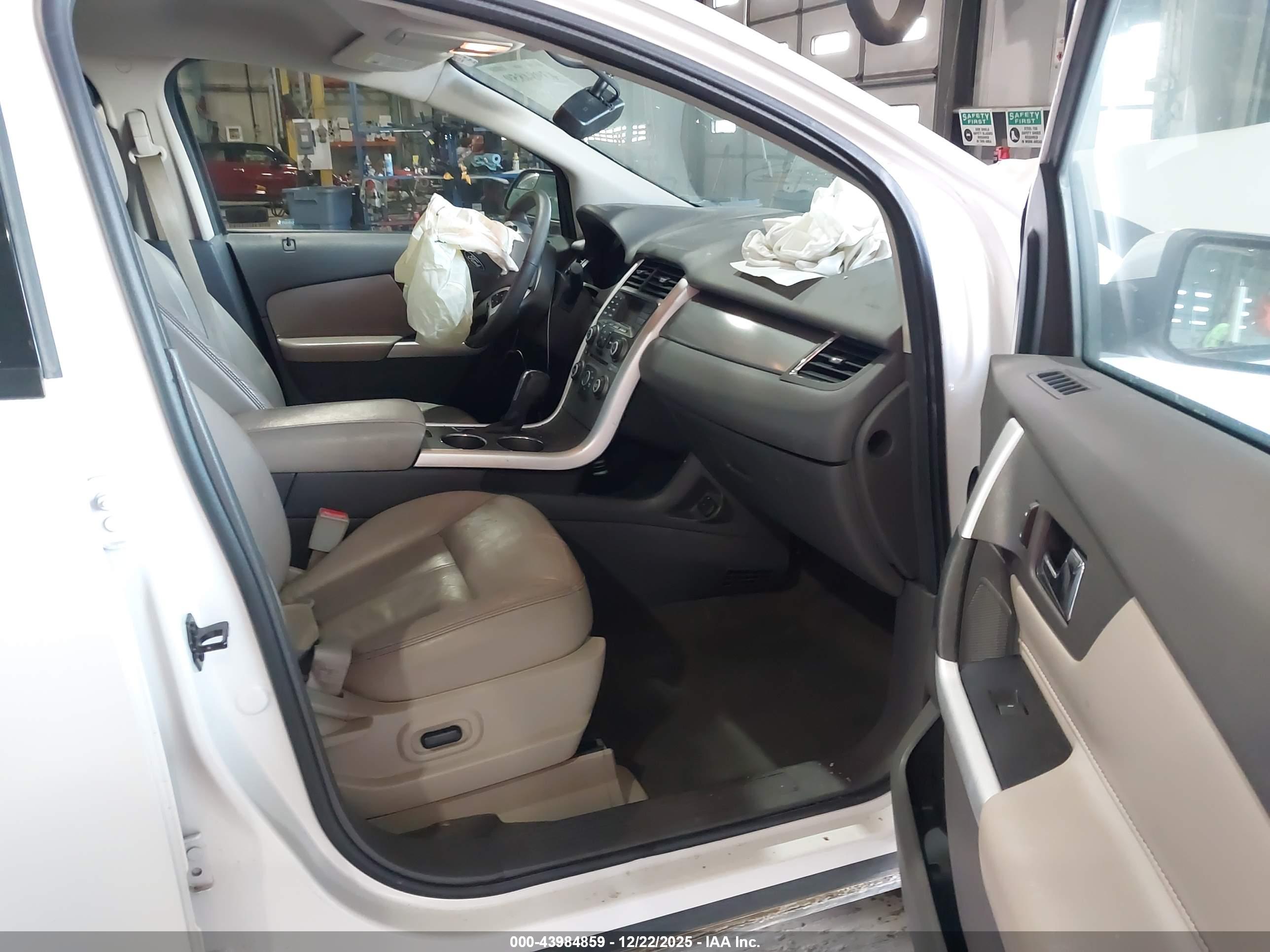 FORD EDGE image 5
