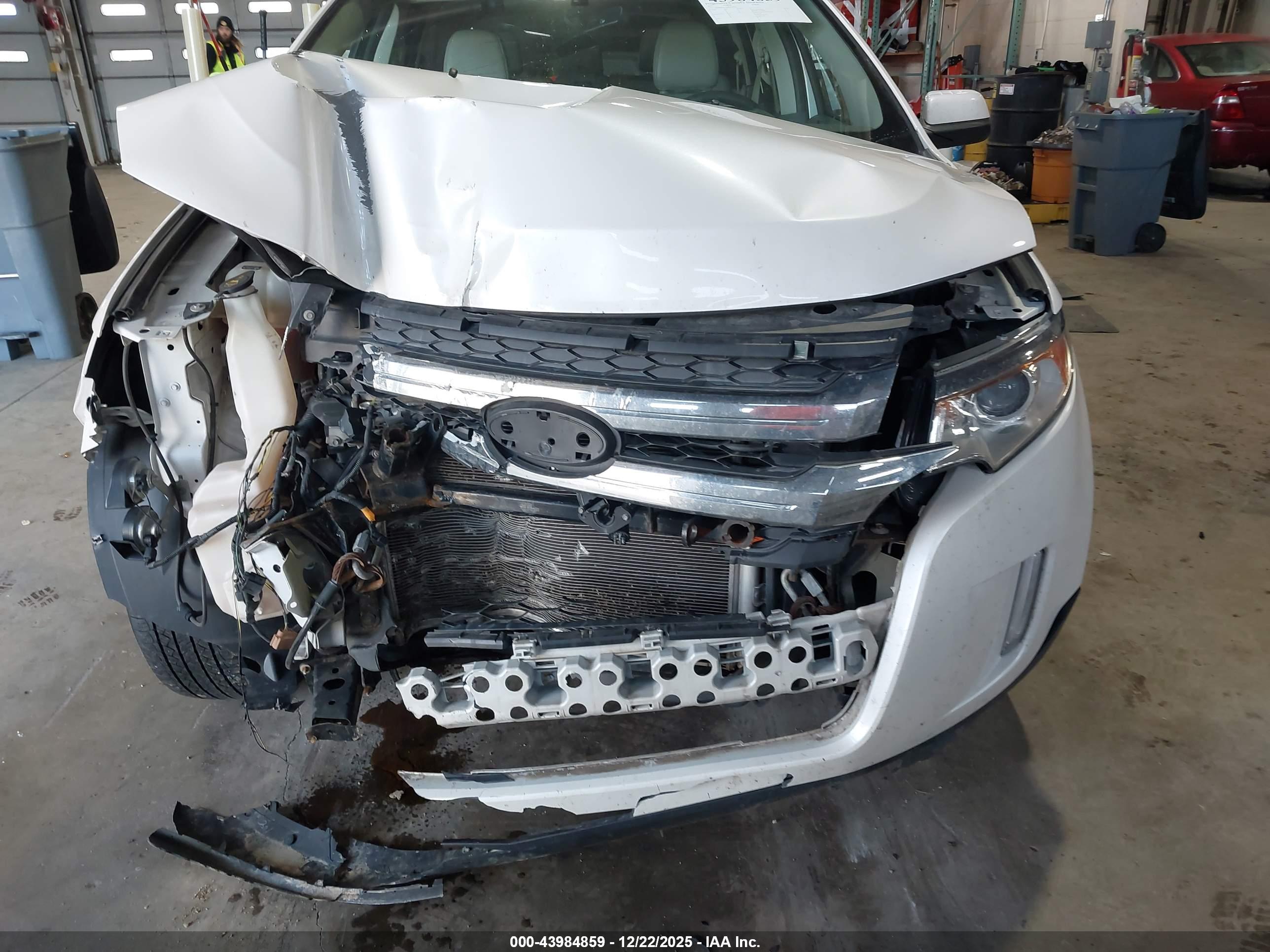 FORD EDGE image 6