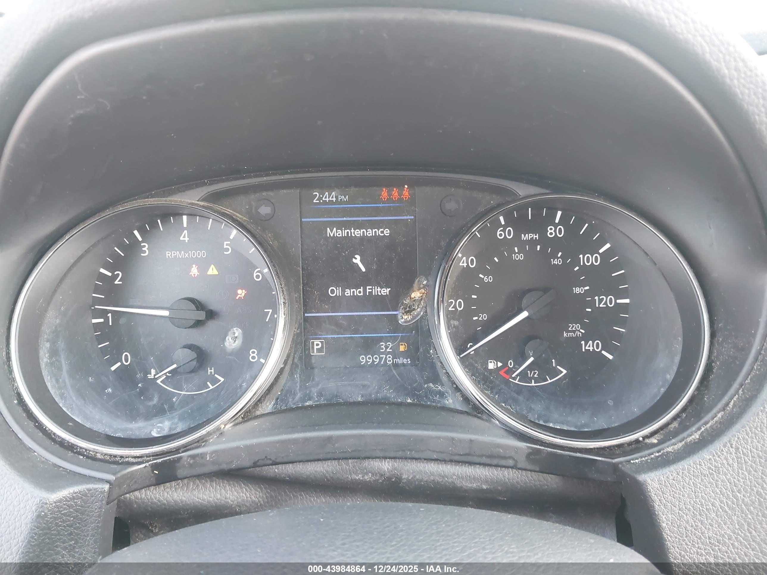 NISSAN ROGUE image 7