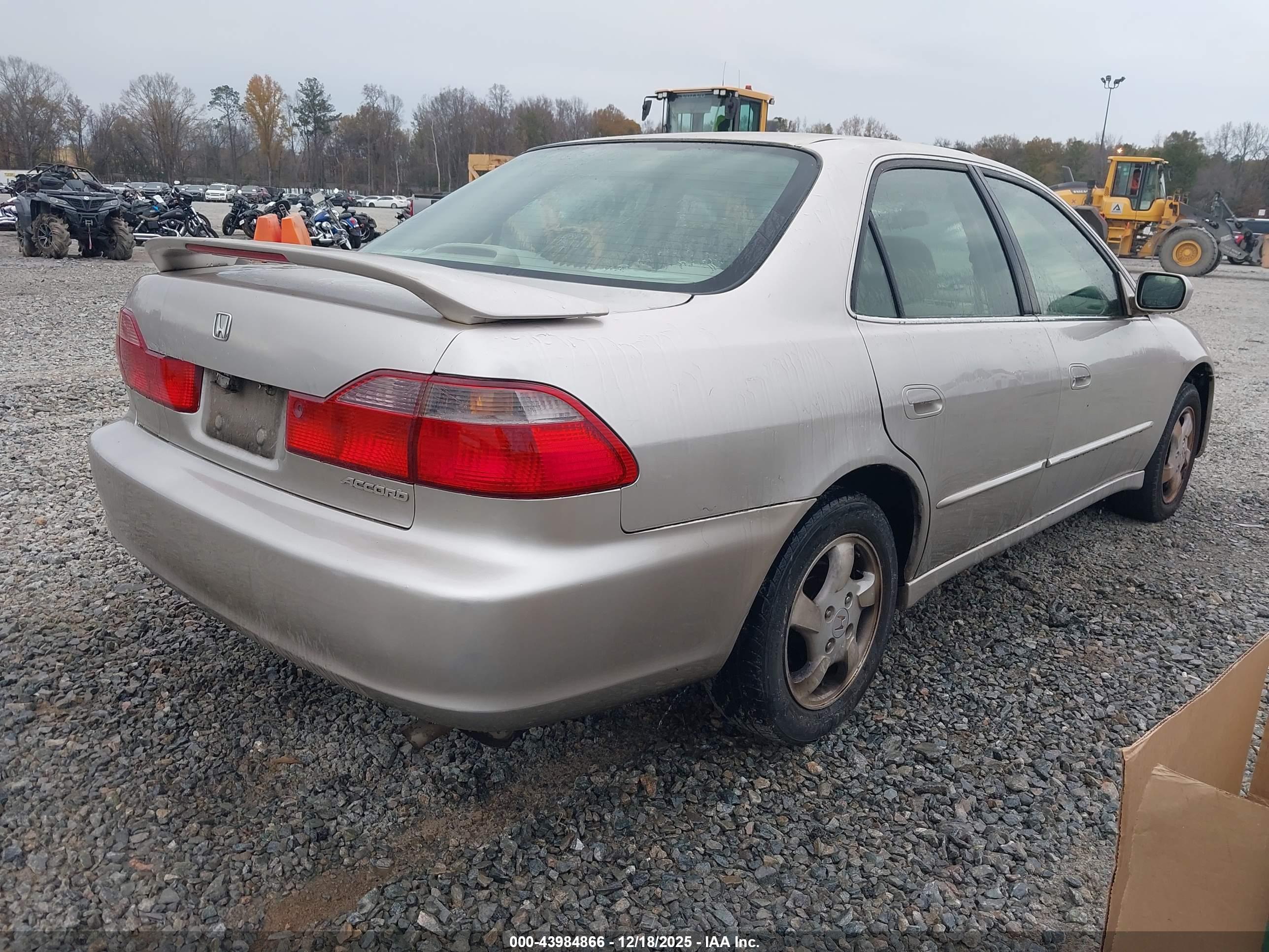HONDA ACCORD image 4