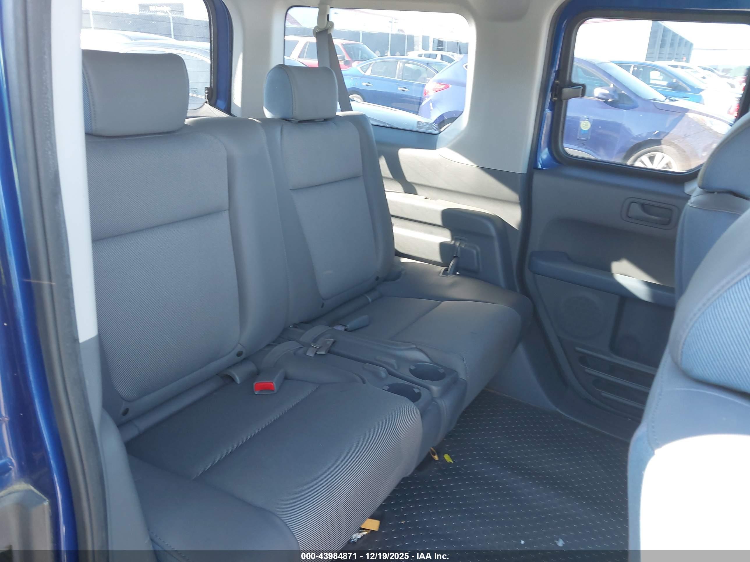 HONDA ELEMENT image 8