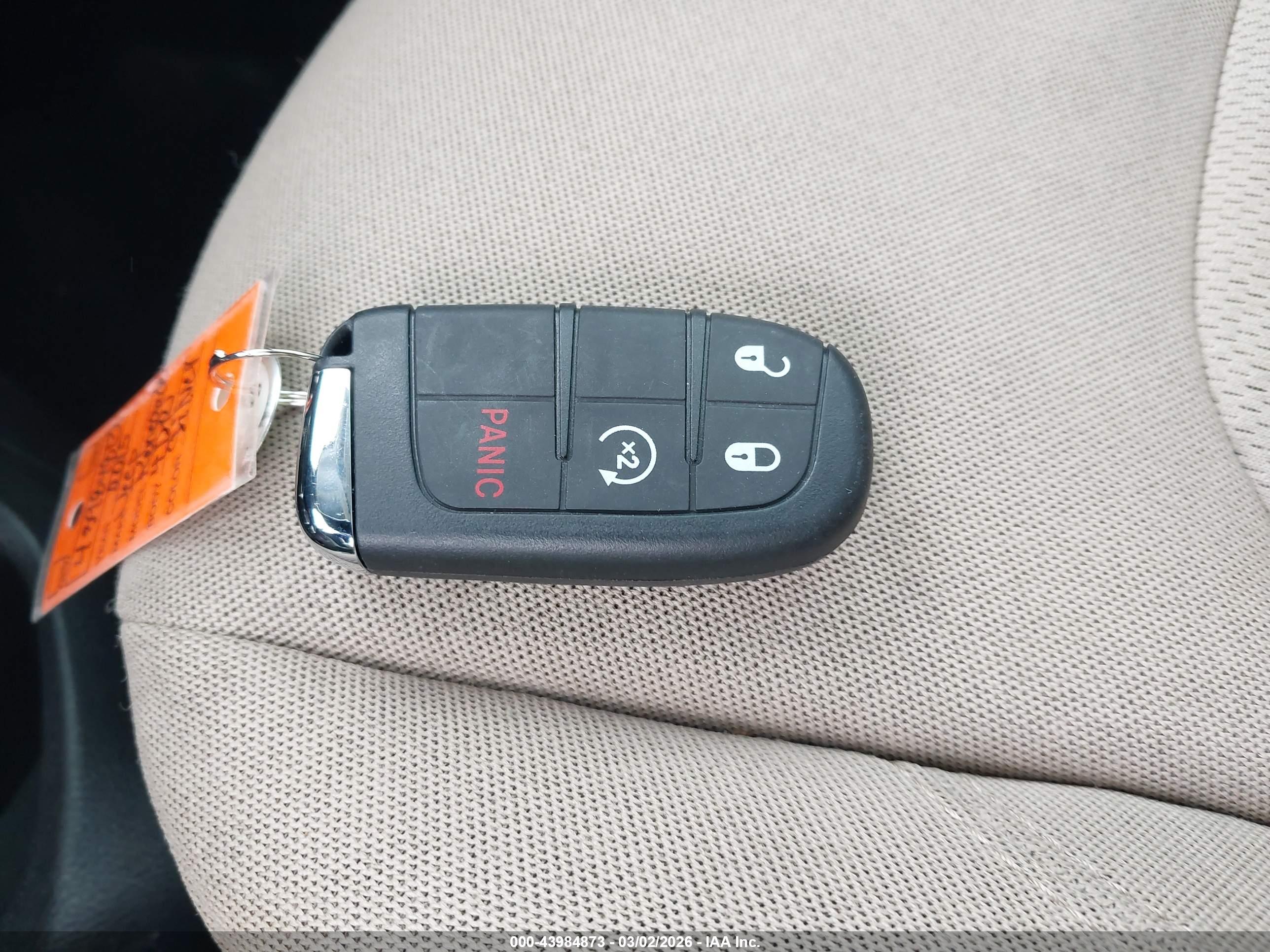 JEEP RENEGADE image 11