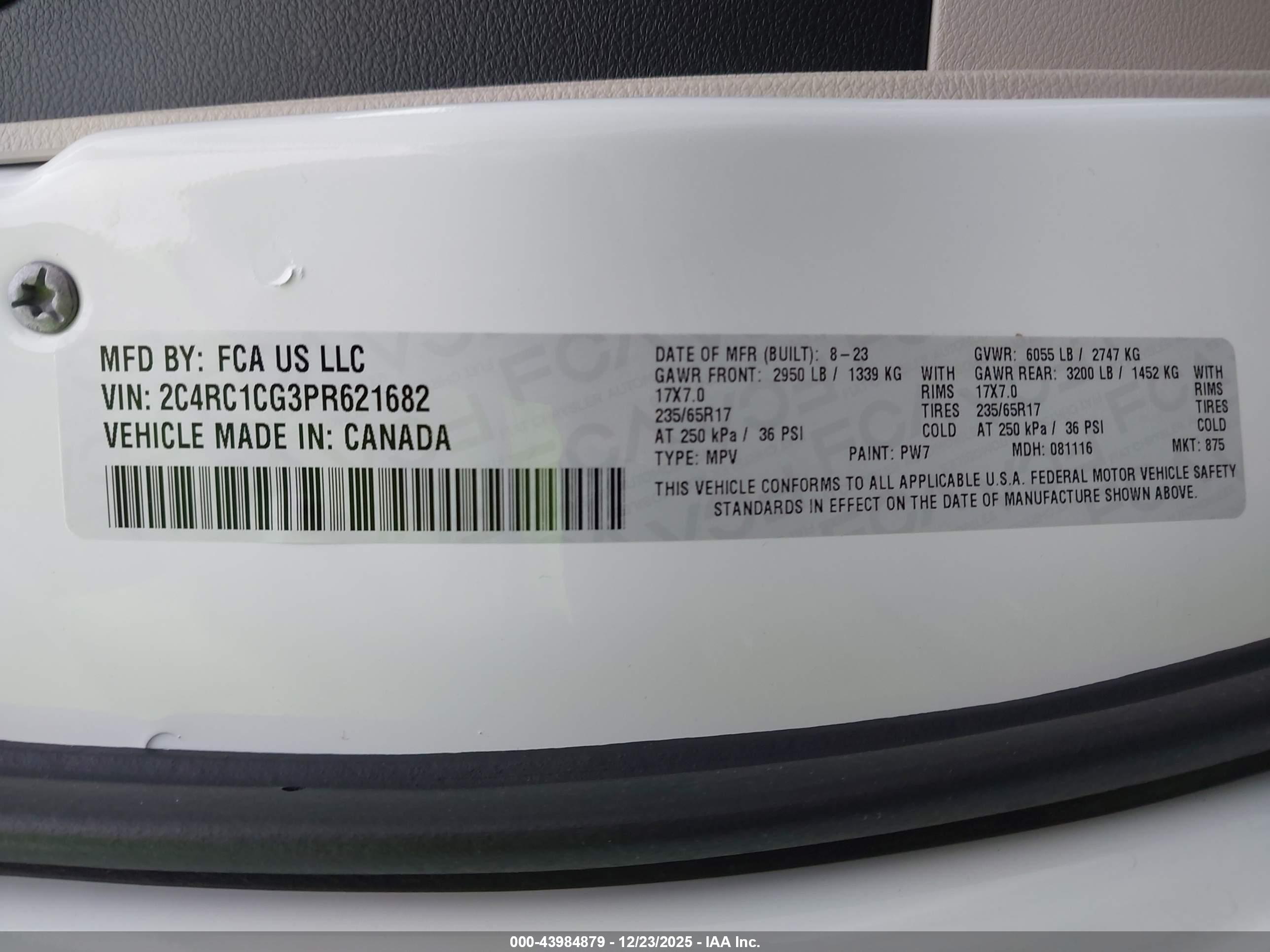 CHRYSLER VOYAGER image 9