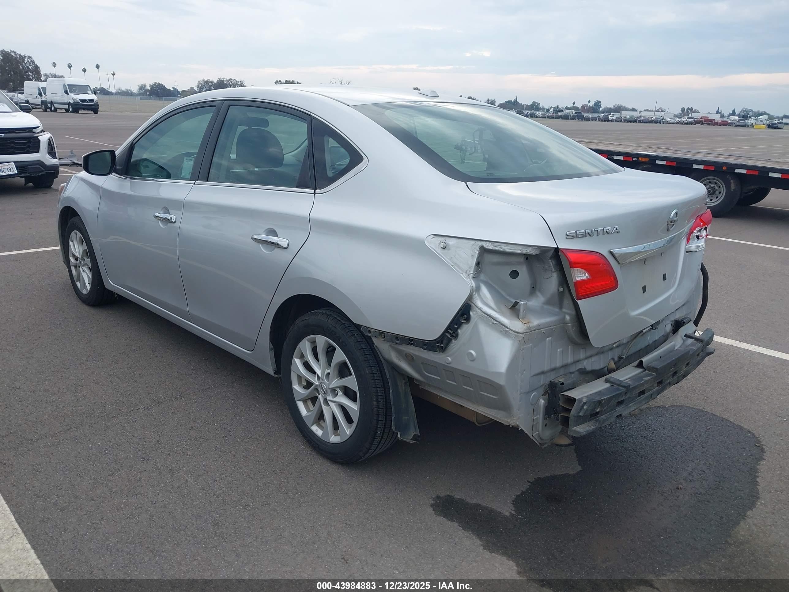 NISSAN SENTRA image 3