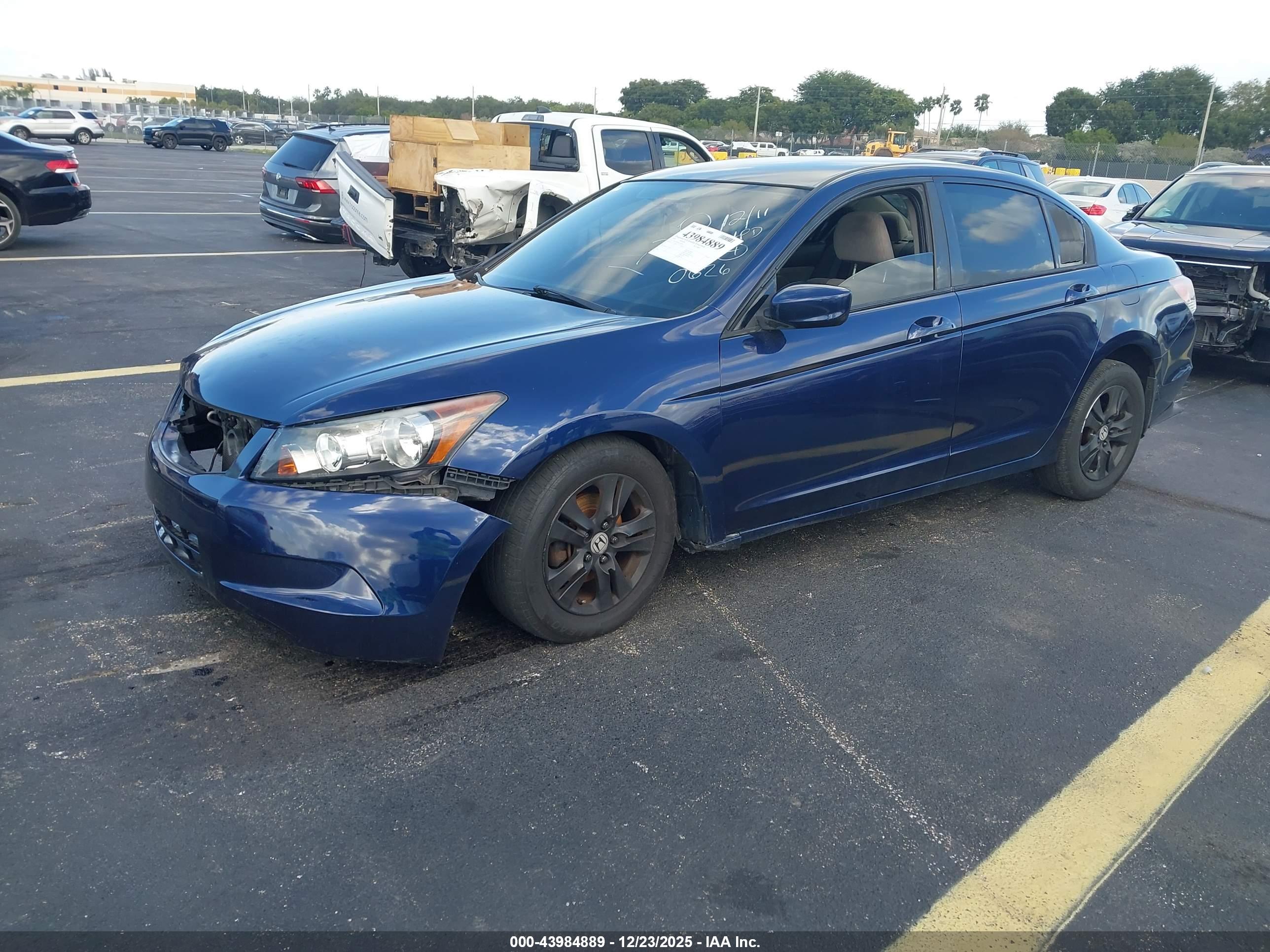 HONDA ACCORD image 2