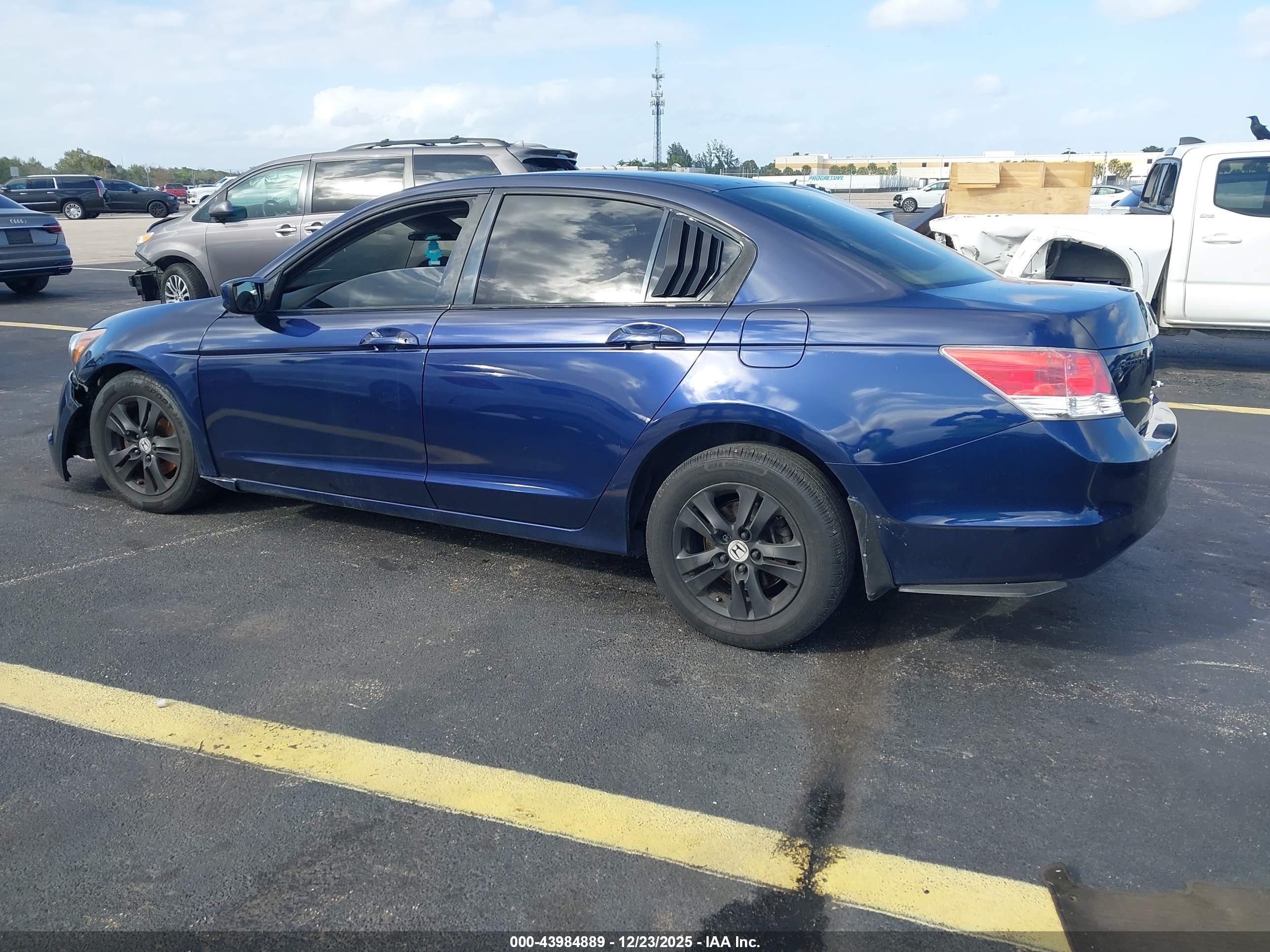 HONDA ACCORD image 3