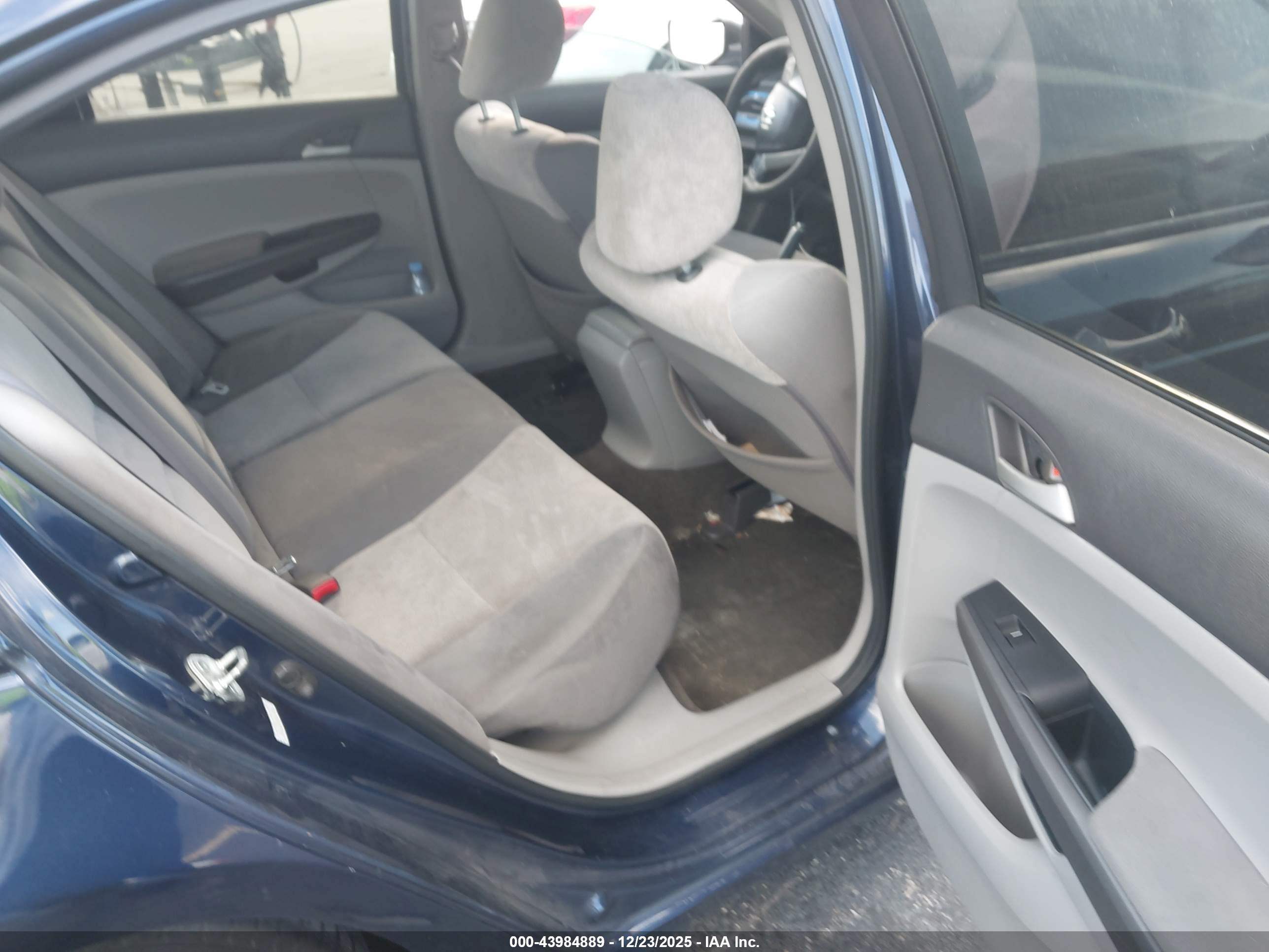 HONDA ACCORD image 8