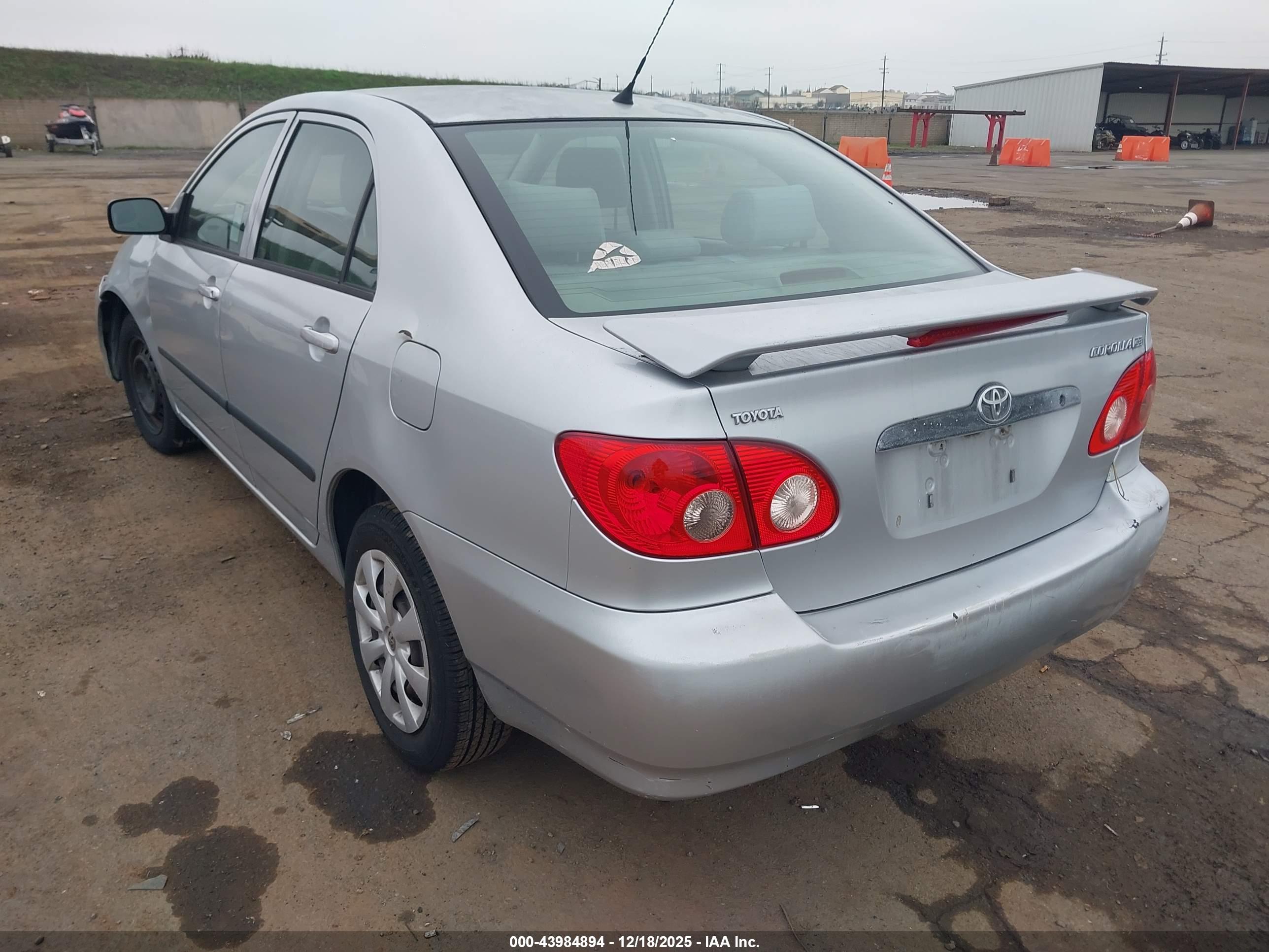 TOYOTA COROLLA image 3