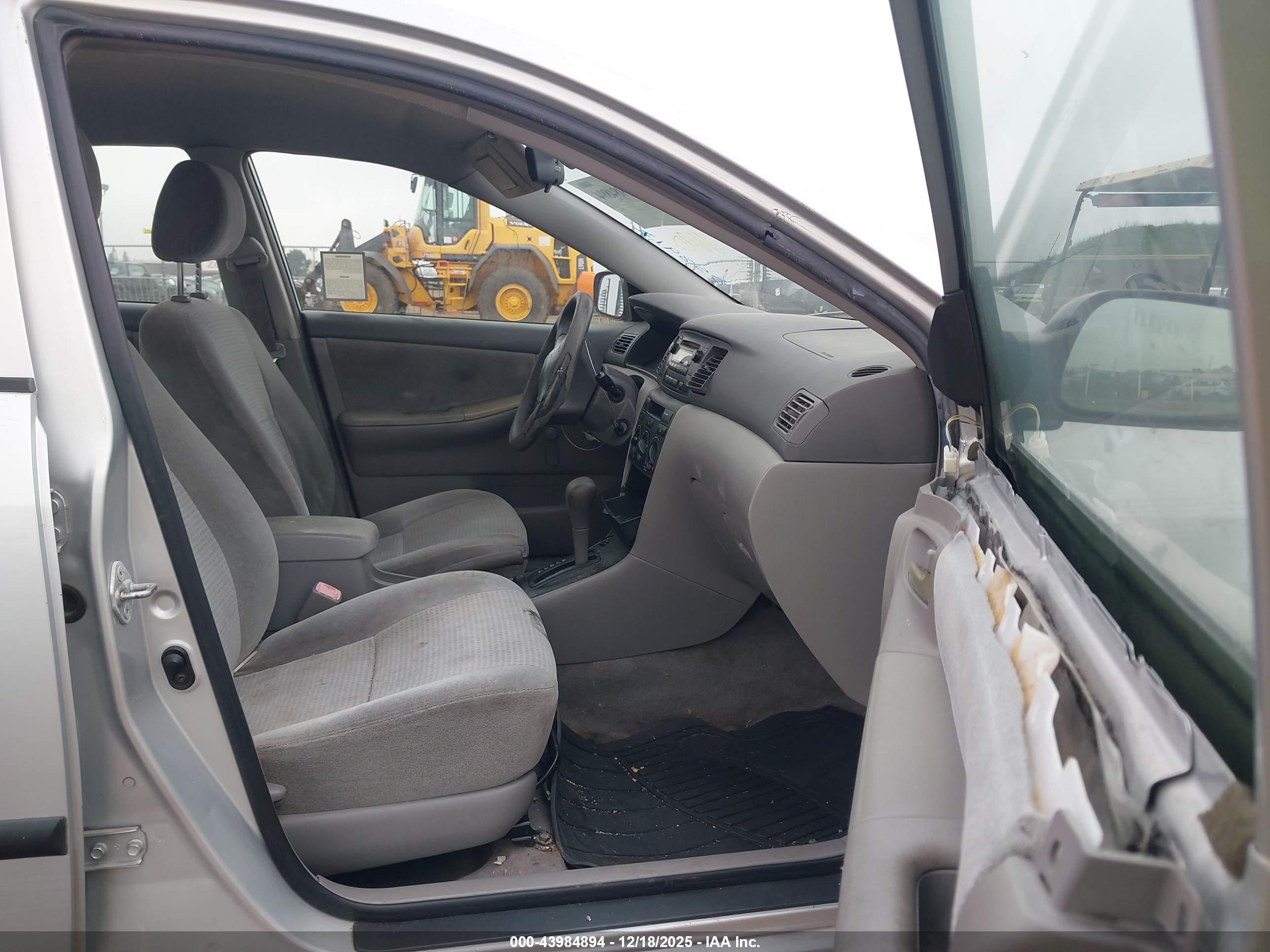 TOYOTA COROLLA image 5
