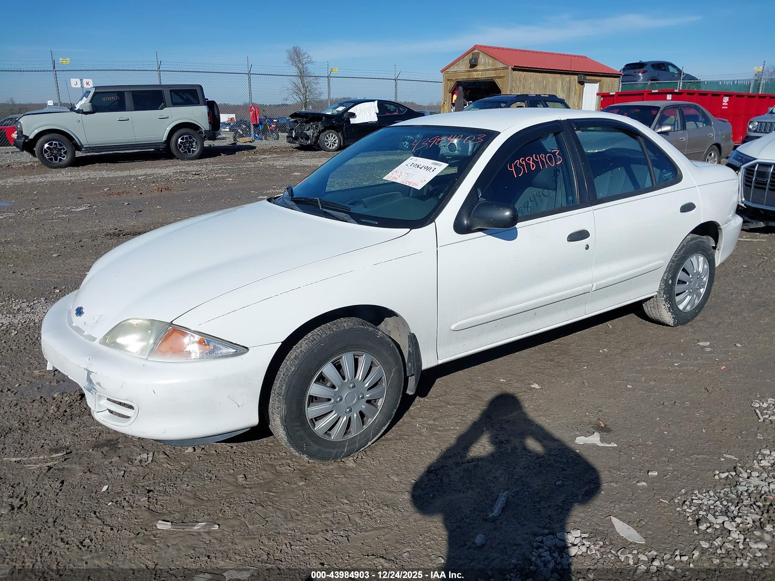CHEVROLET CAVALIER image 2