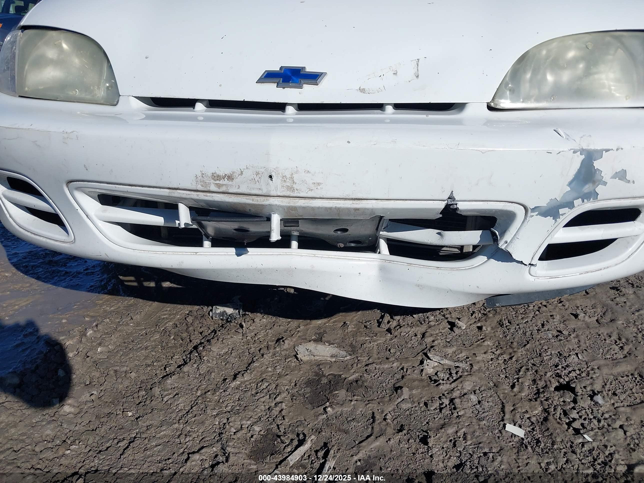 CHEVROLET CAVALIER image 6