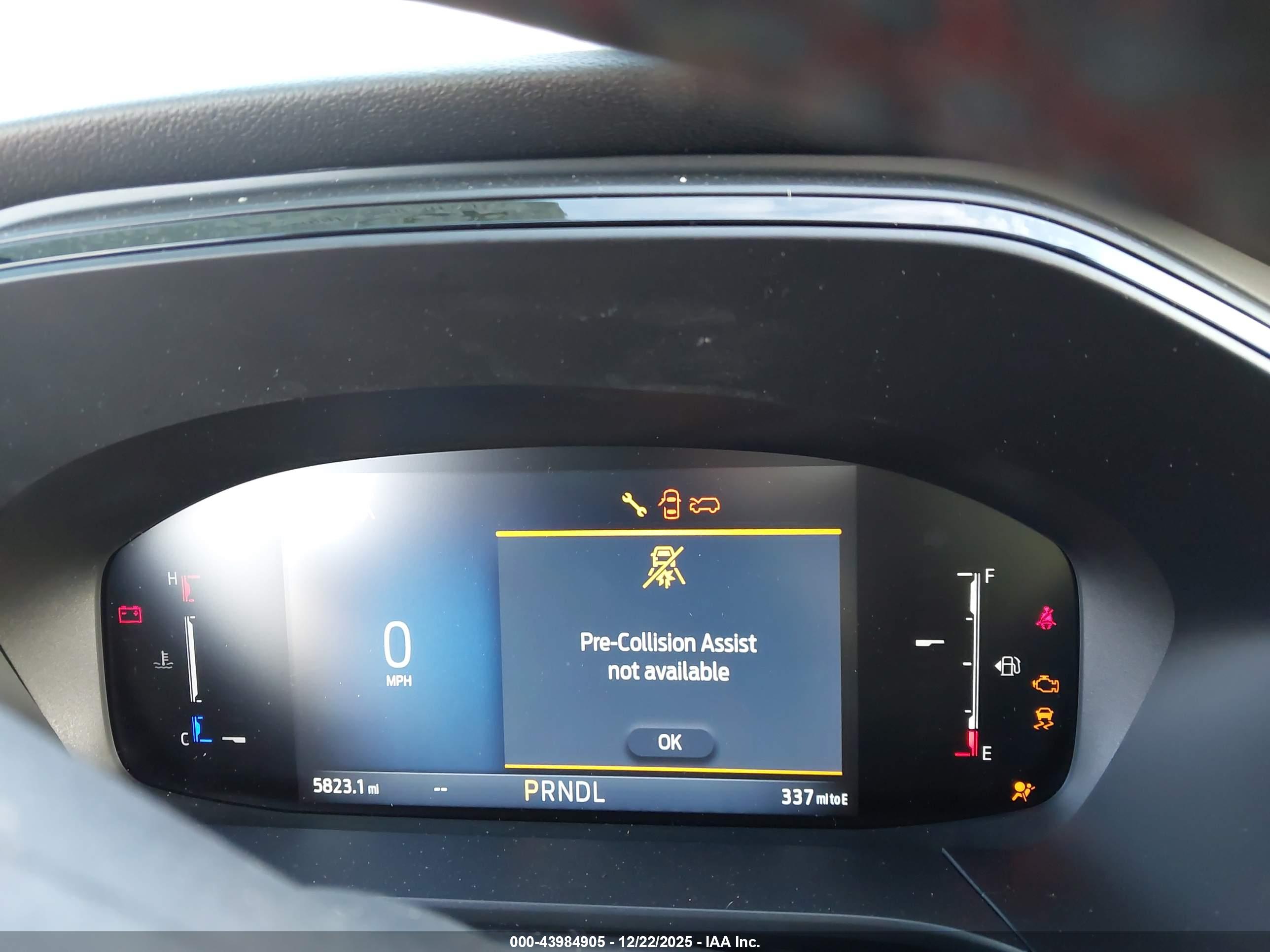 FORD ESCAPE image 7