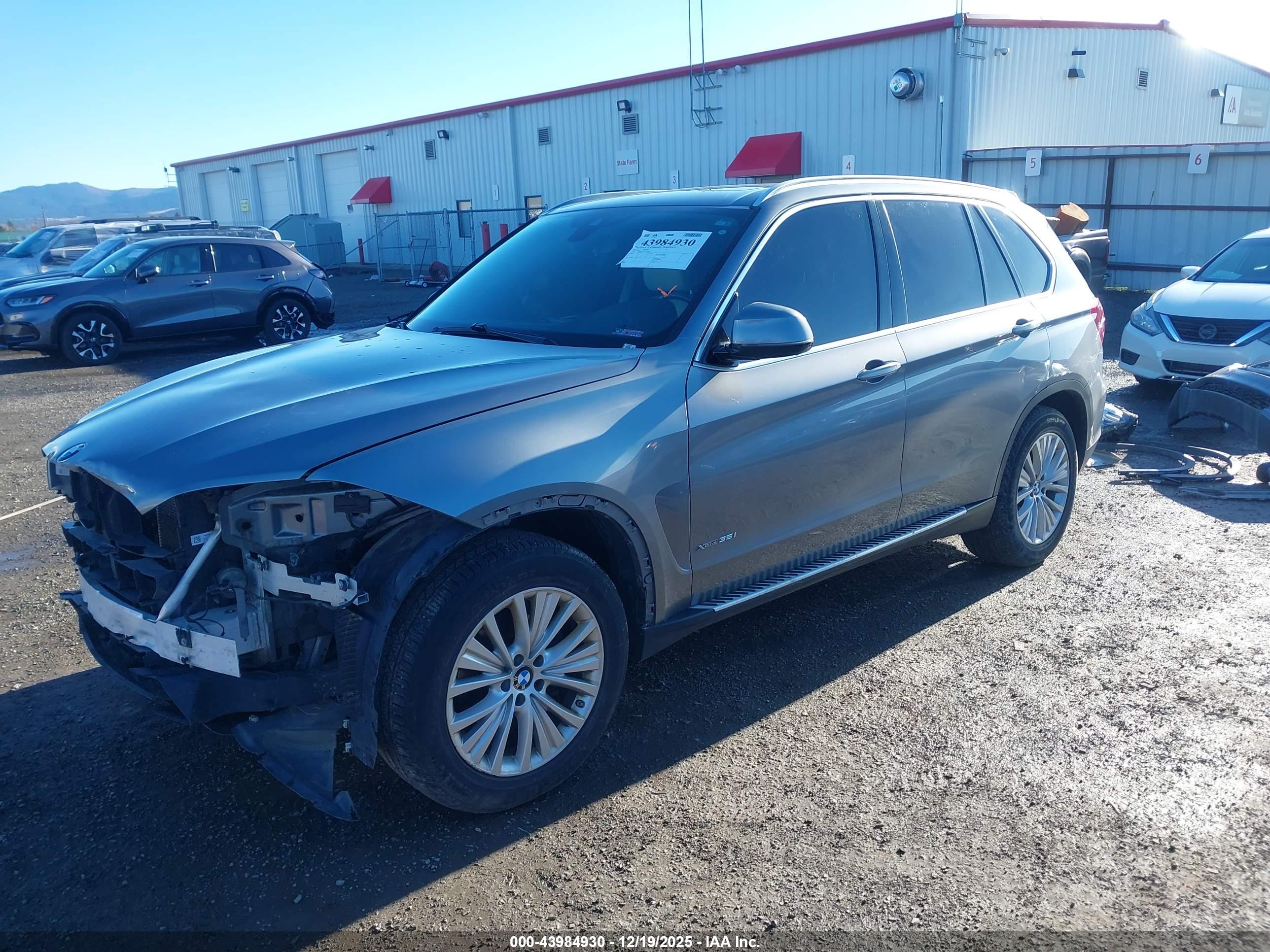 BMW X5 image 2