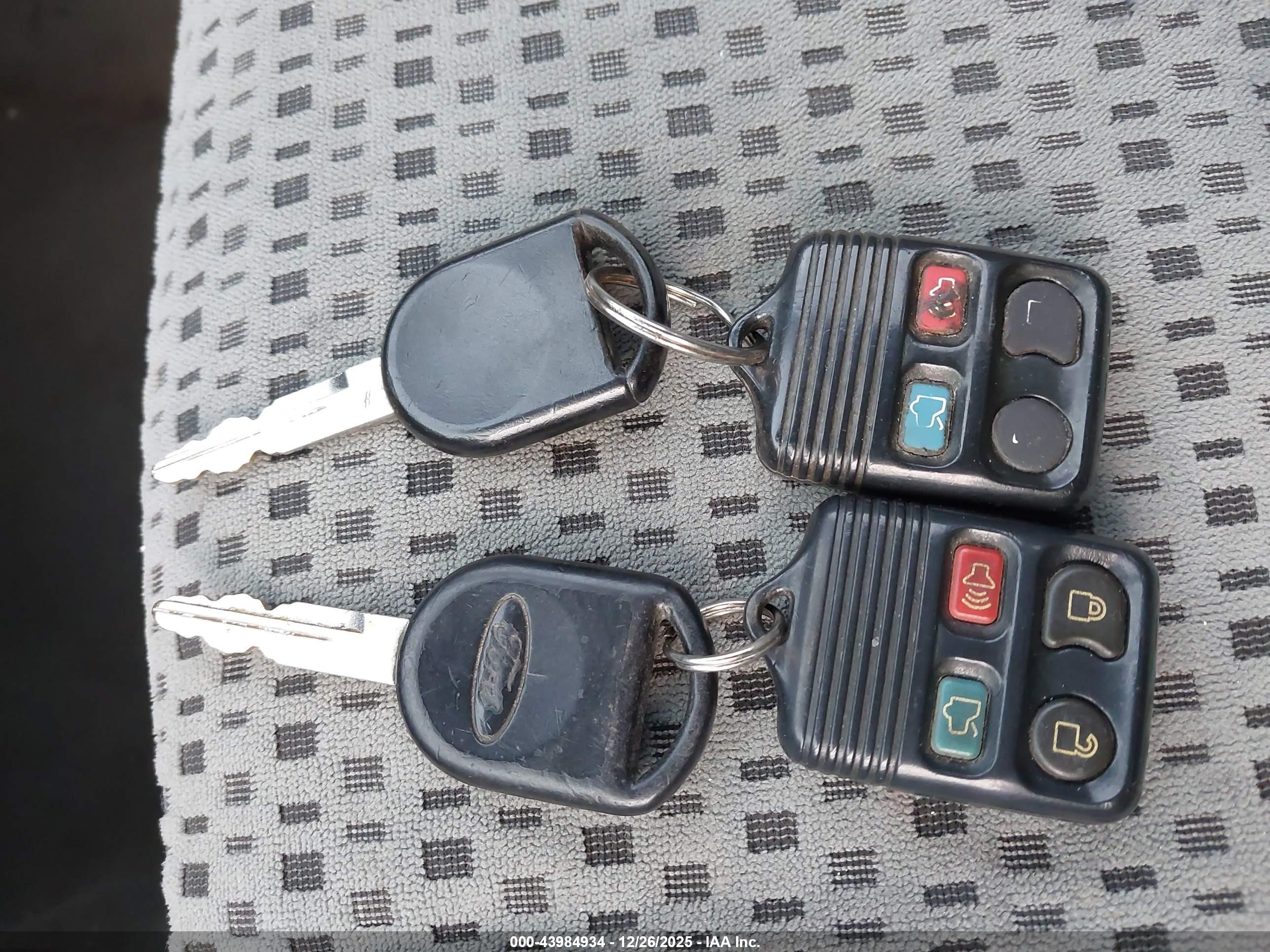 FORD FOCUS image 11