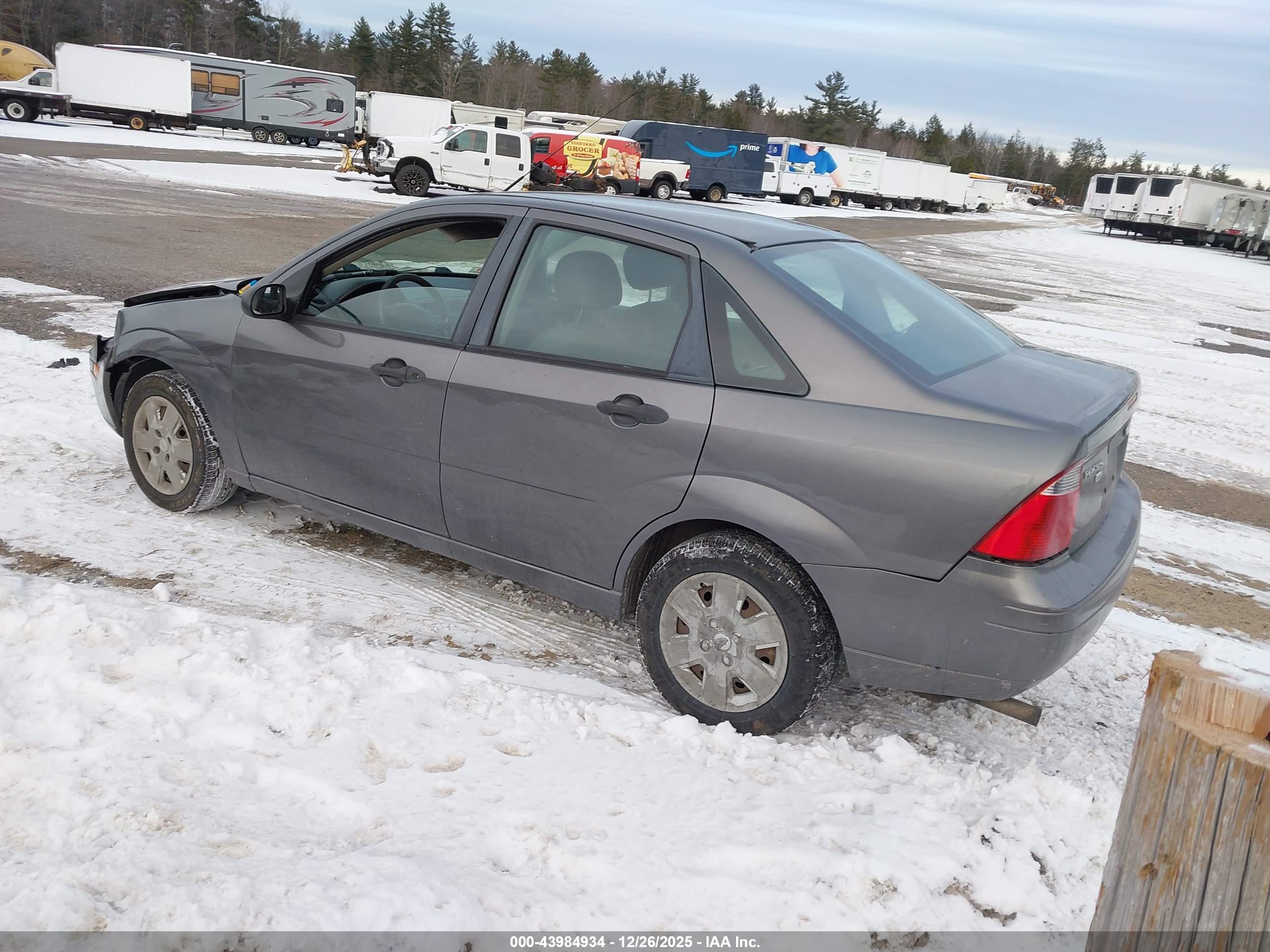 FORD FOCUS image 3
