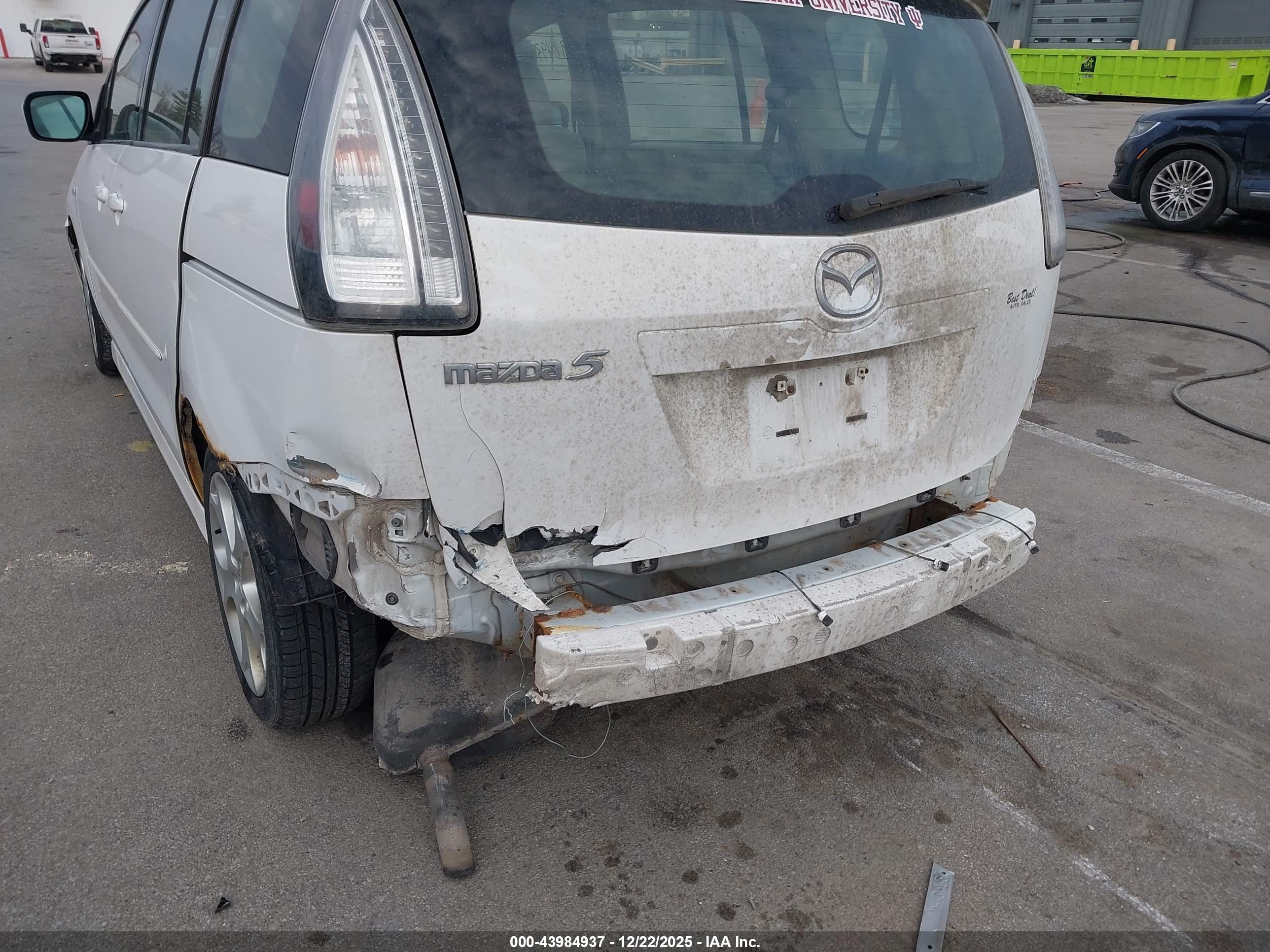 MAZDA MAZDA5 image 6