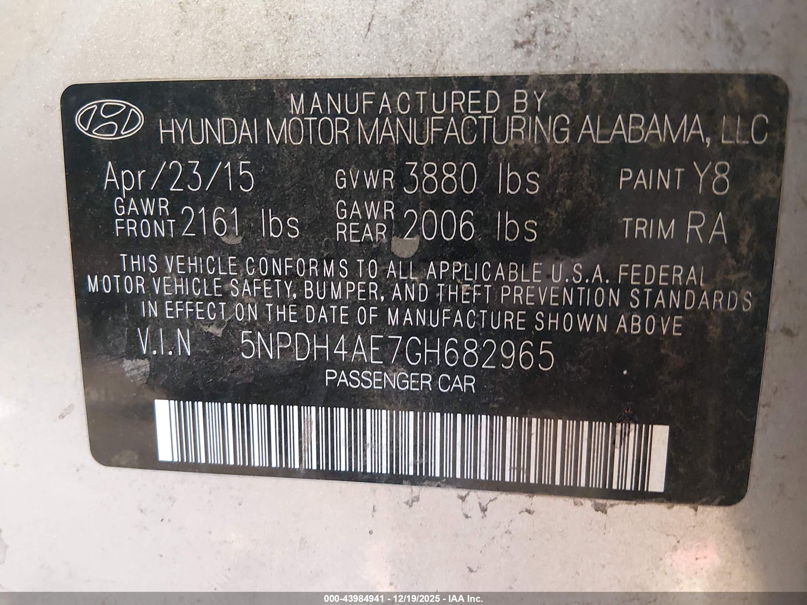 HYUNDAI ELANTRA image 9